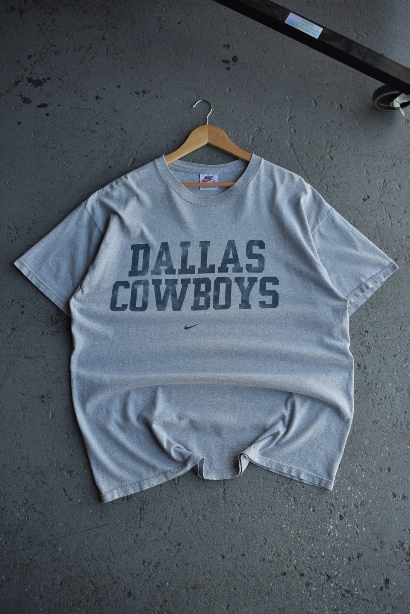Vintage 90s Nike x NFL Dallas Cowboys Tee (XL) - Retrospective Store