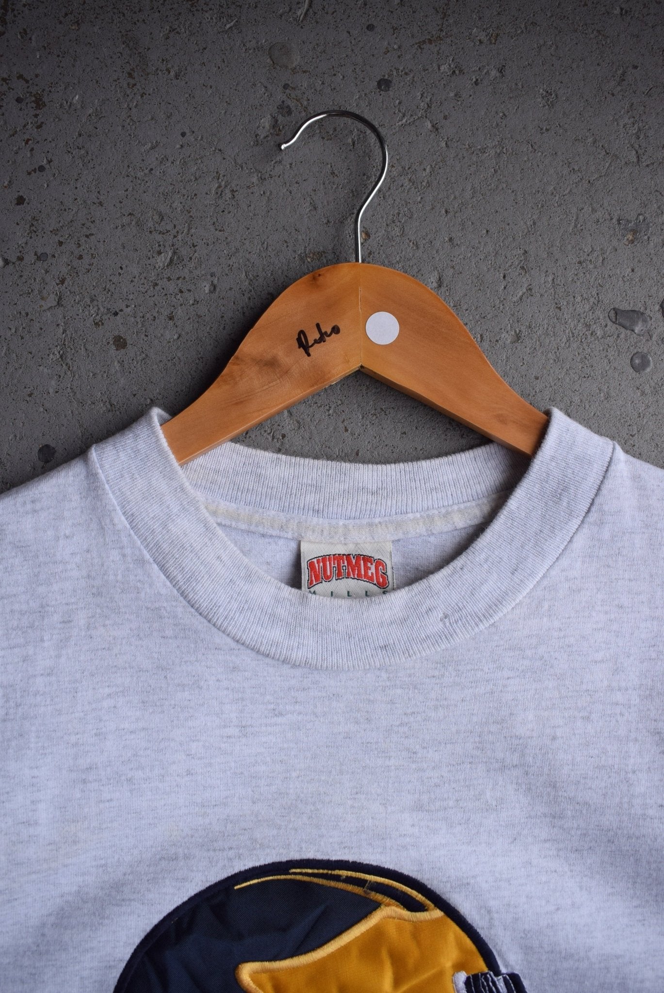 Vintage 90s Nutmeg x University of Michigan Football Embroidered Tee (S/M) - Retrospective Store