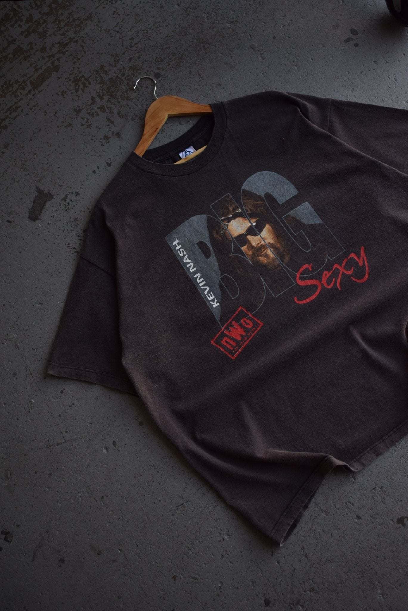 Vintage 90s NWO Wrestling Kevin Nash 'Big Sexy' Tee (XXL) - Retrospective Store