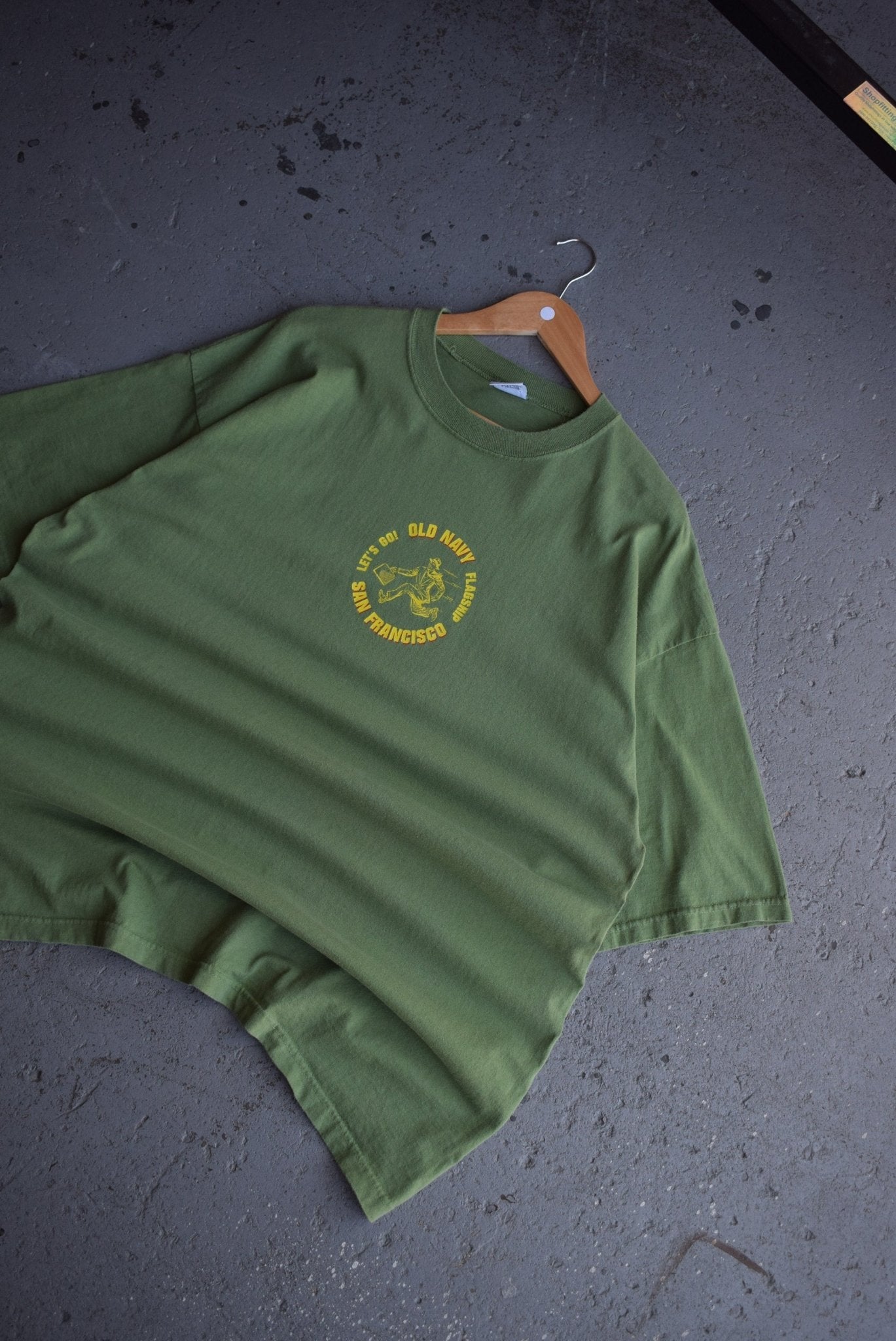Vintage 90s Old Navy Flagship Tee (XXL) - Retrospective Store