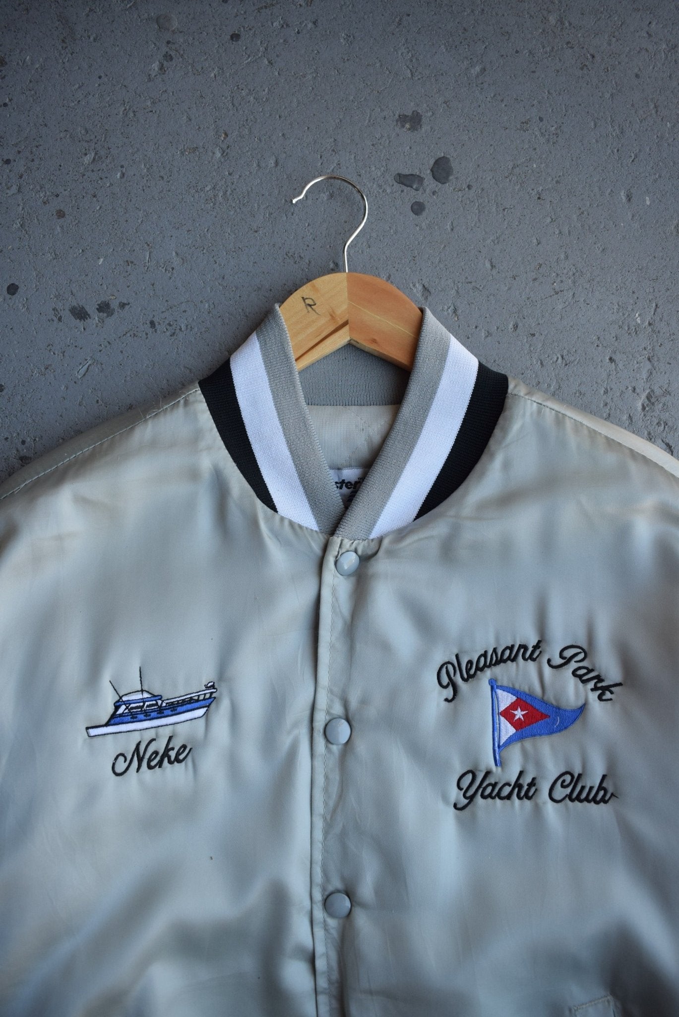 Vintage 90s Pleasant Park Yacht Club Embroidered Satin Jacket (M) - Retrospective Store