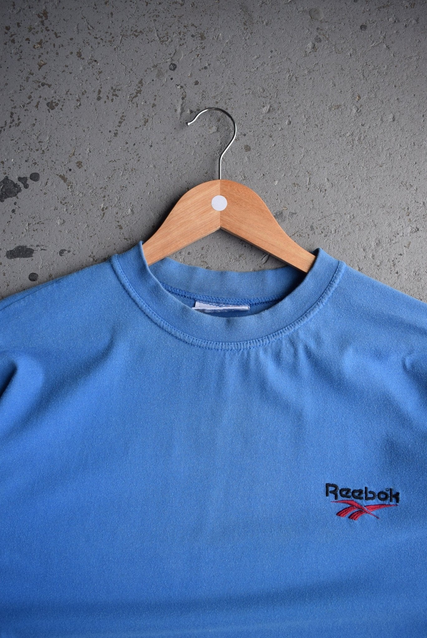 Vintage 90s Reebok Classic Logo Embroidered Tee (L) - Retrospective Store