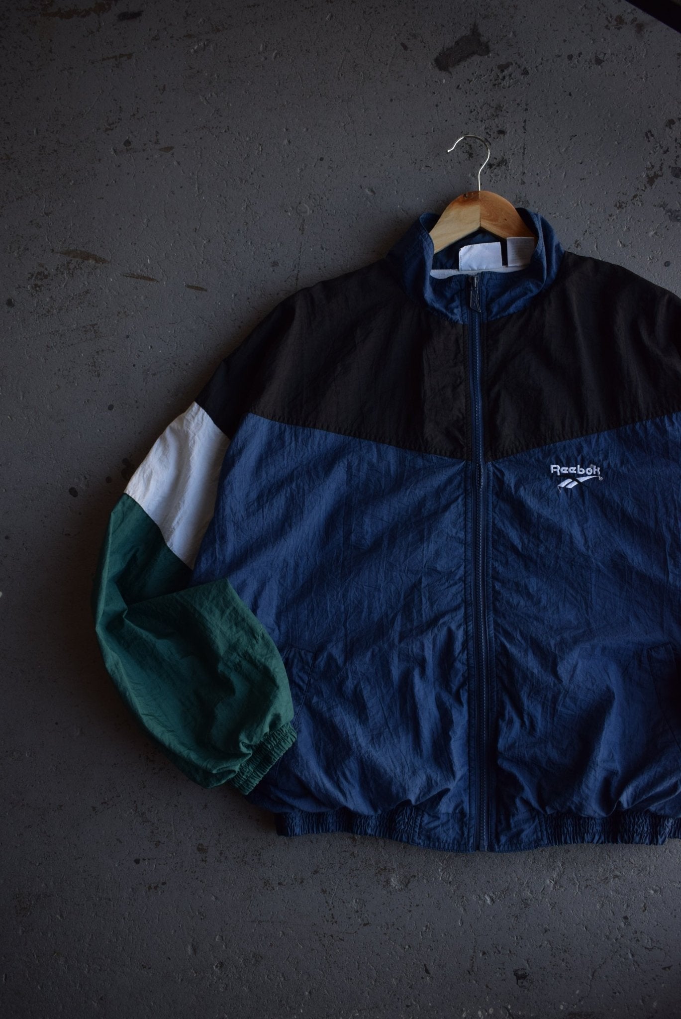 Vintage 90s Reebok Classic Logo Embroidered Windbreaker Jacket (L) - Retrospective Store