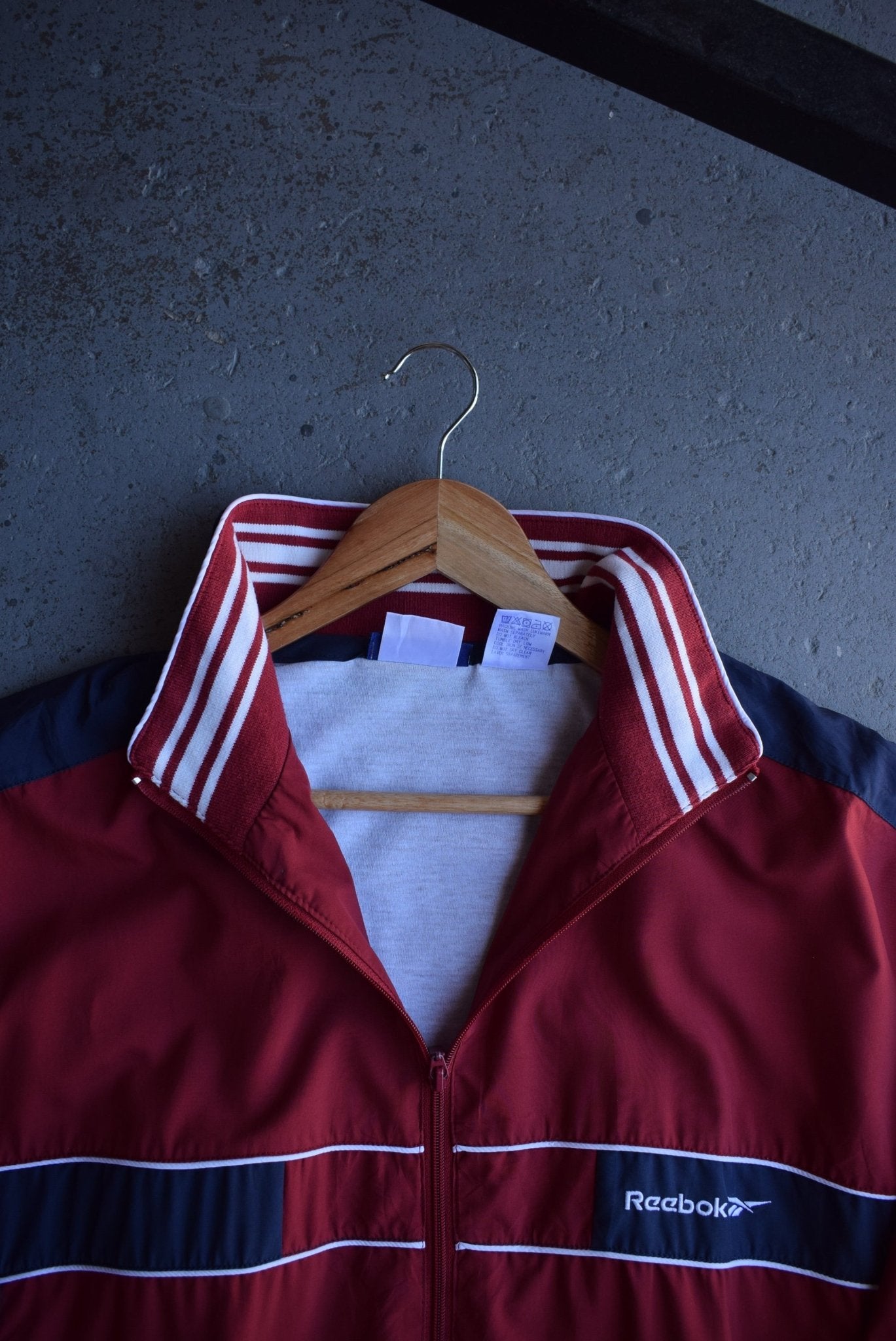 Vintage 90s Reebok Embroidered Spellout Jacket (XL) - Retrospective Store
