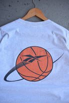 Vintage 90s Reebok x Iowa Hawks Basketball Tee (L) - Retrospective Store