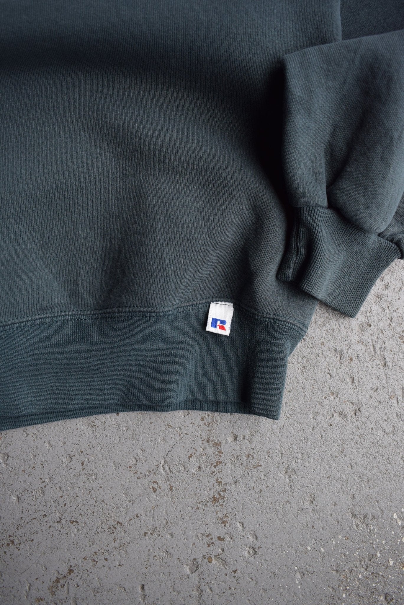 Vintage 90s Russell Athletic Crewneck (M/L) - Retrospective Store