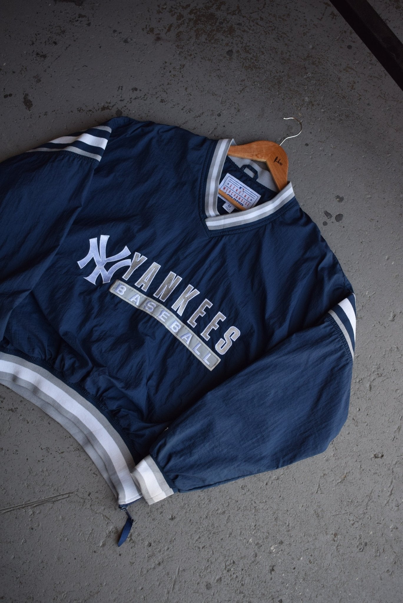 Vintage 90s Starter x MLB New York Yankees Baseball Embroidered Pullover Jacket (M) - Retrospective Store