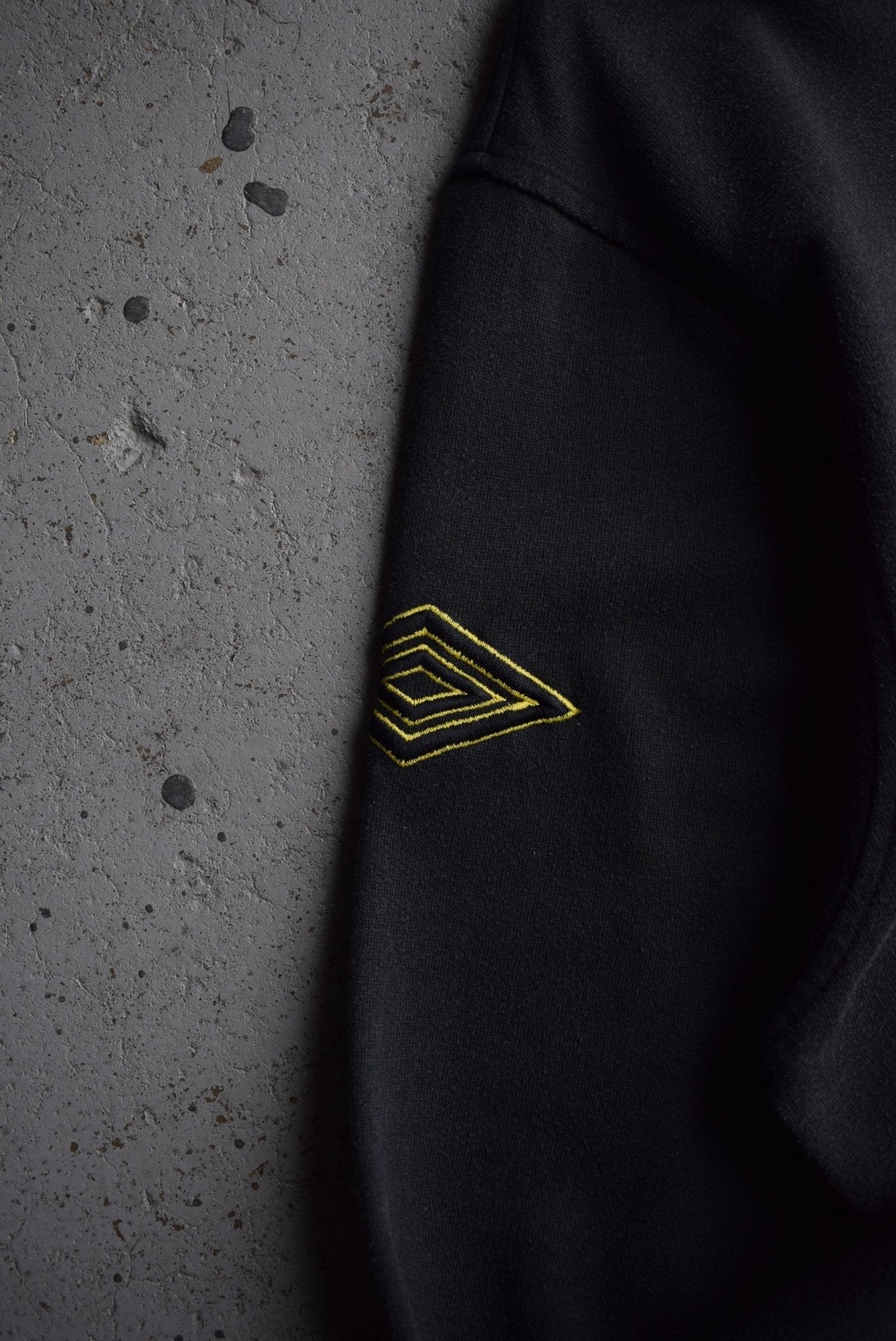 Vintage 90s Umbro Embroidered Spellout Sweater (L) - Retrospective Store