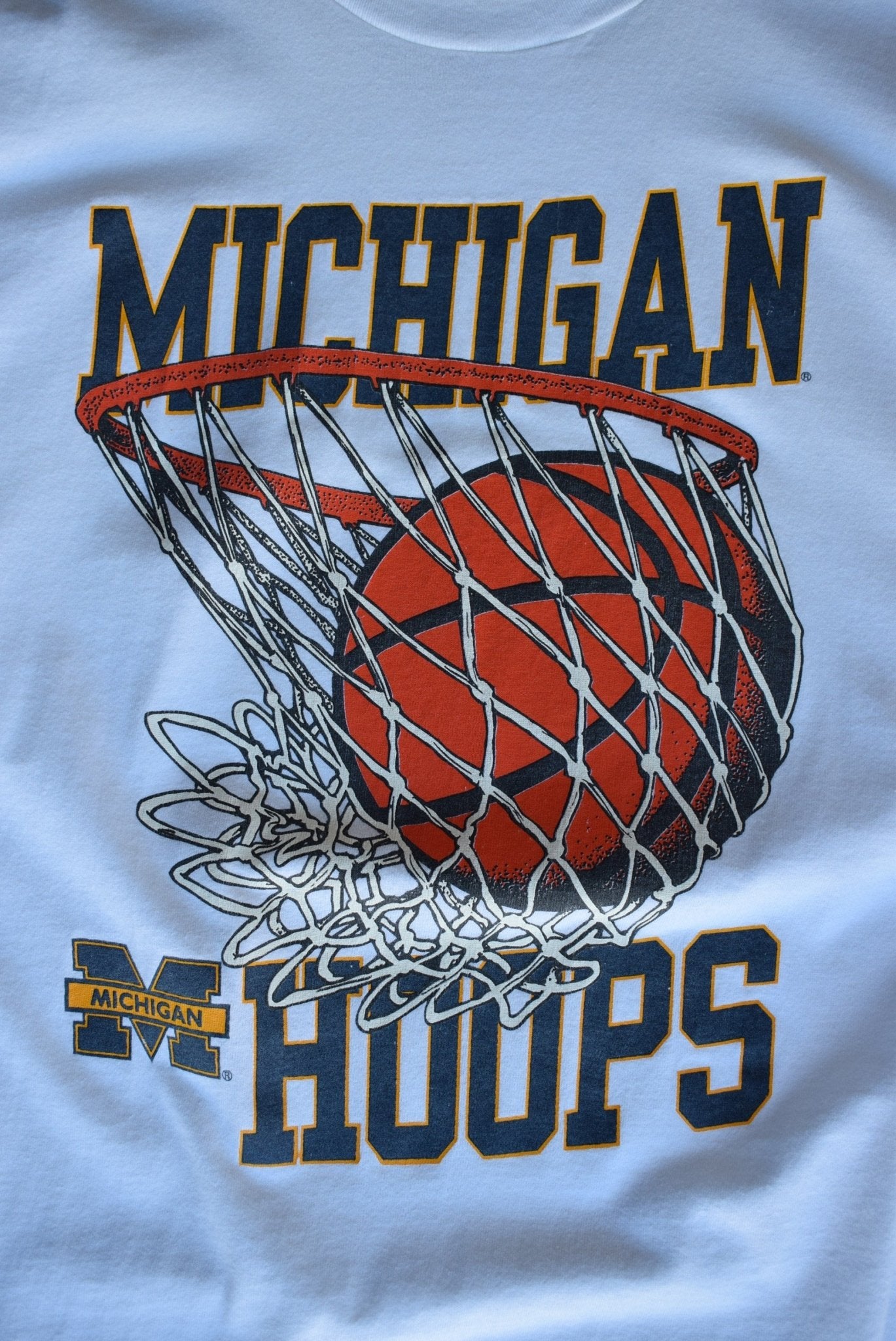 Vintage 90s University of Michicgan Hoops Tee (XL) - Retrospective Store