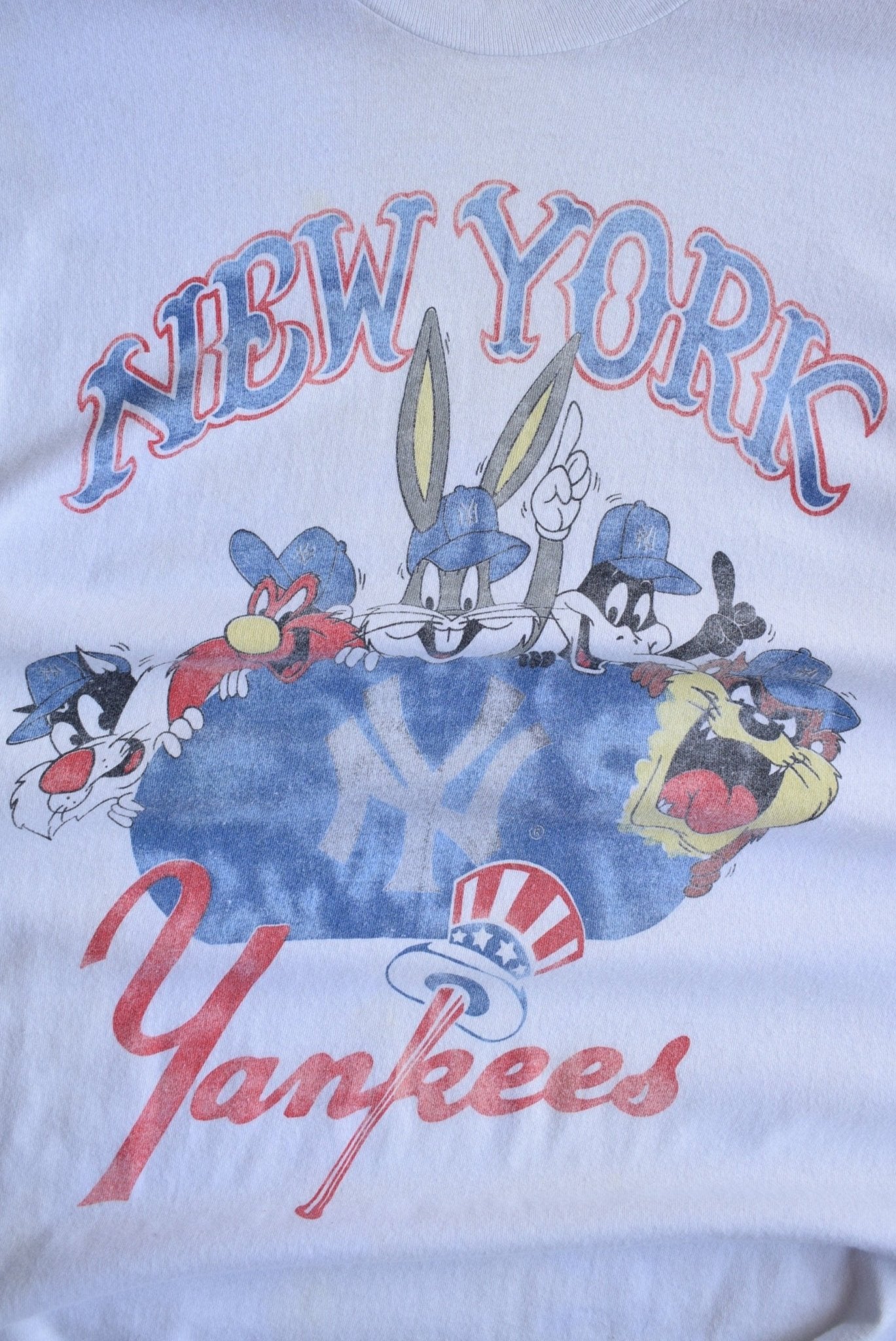 Vintage 90s Warner Bros. x MLB New York Yankees Tee (L) - Retrospective Store
