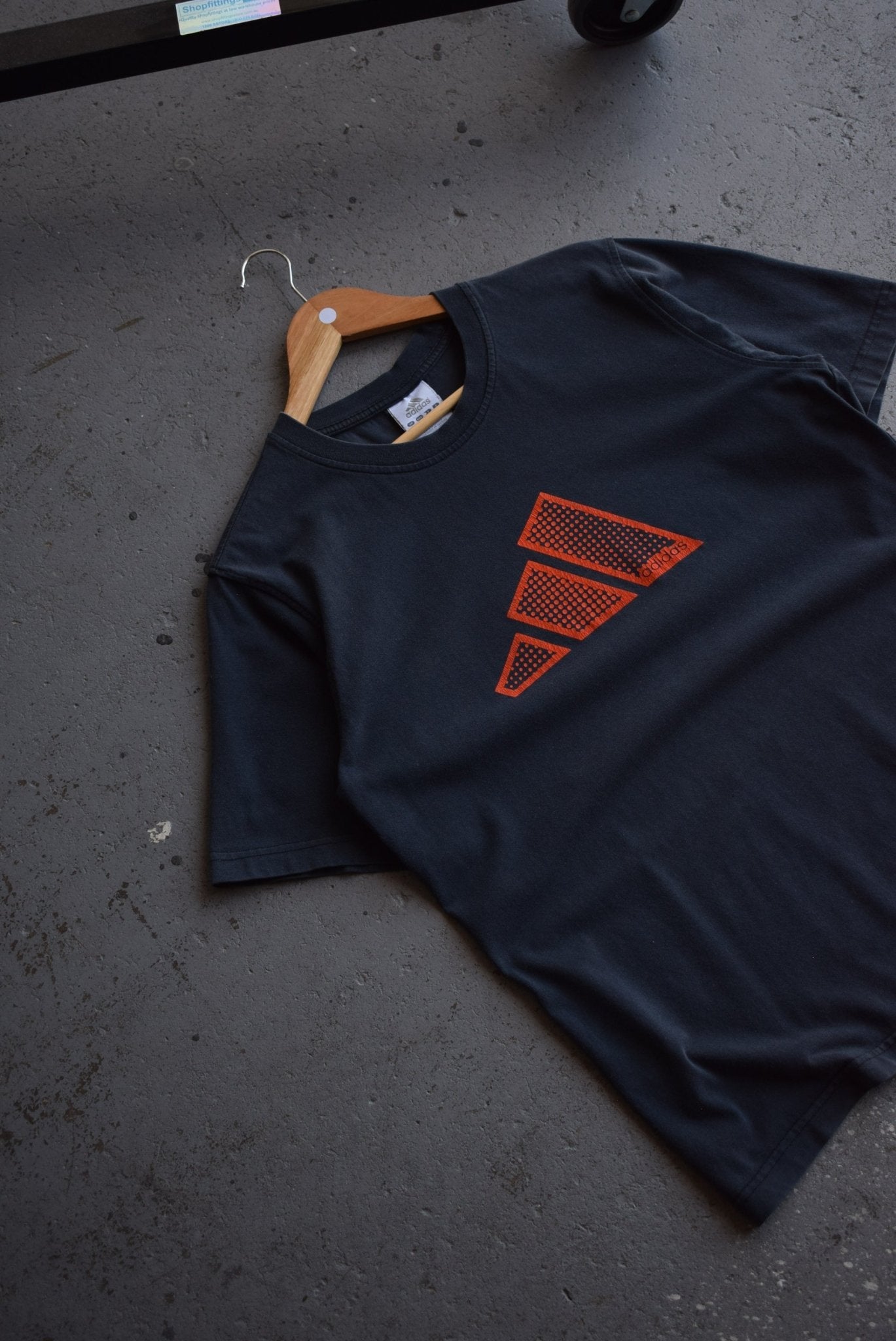 Vintage Adidas Big Logo Tee (M) - Retrospective Store