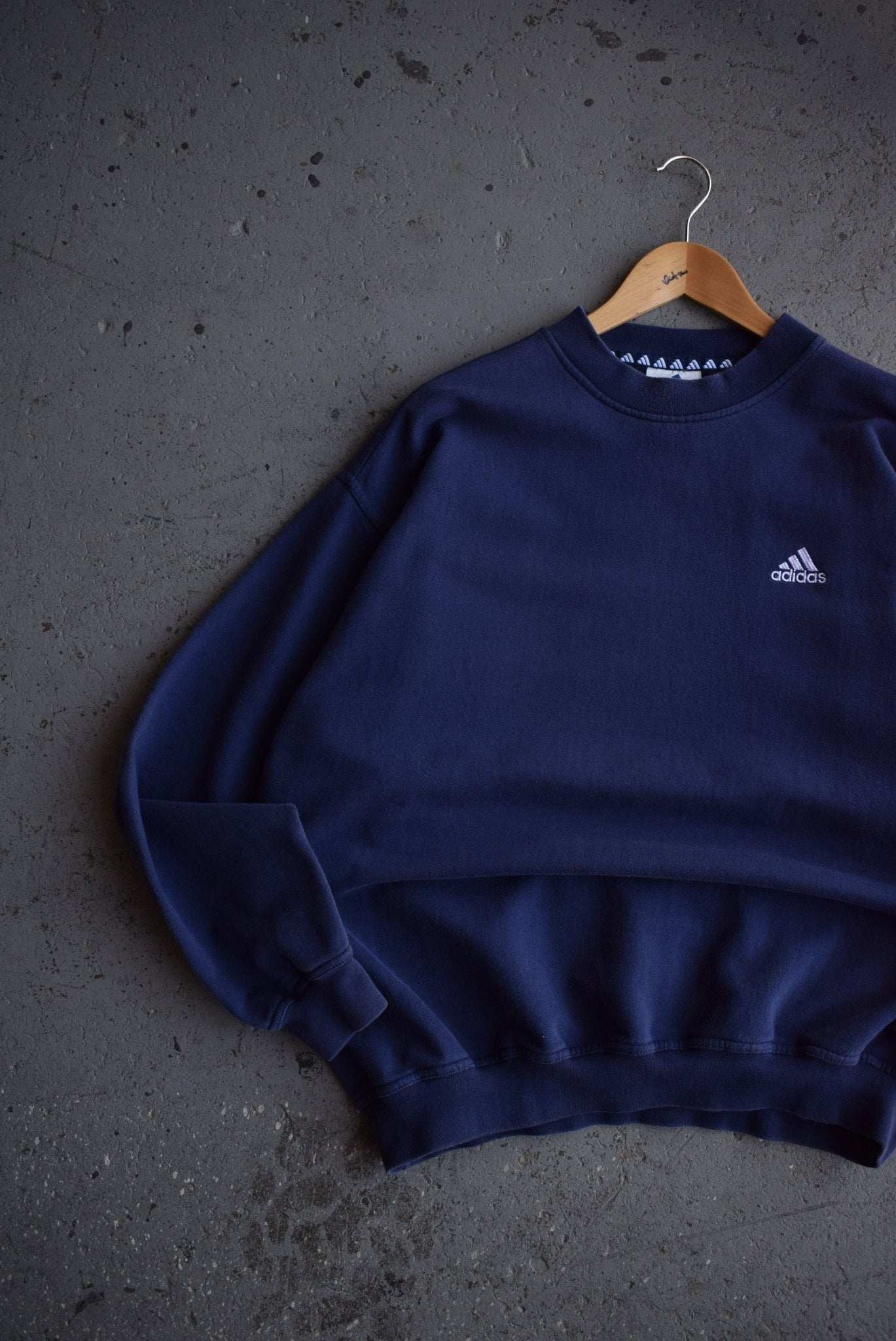 Vintage Adidas Classic Logo Embroidered Crewneck (L) - Retrospective Store