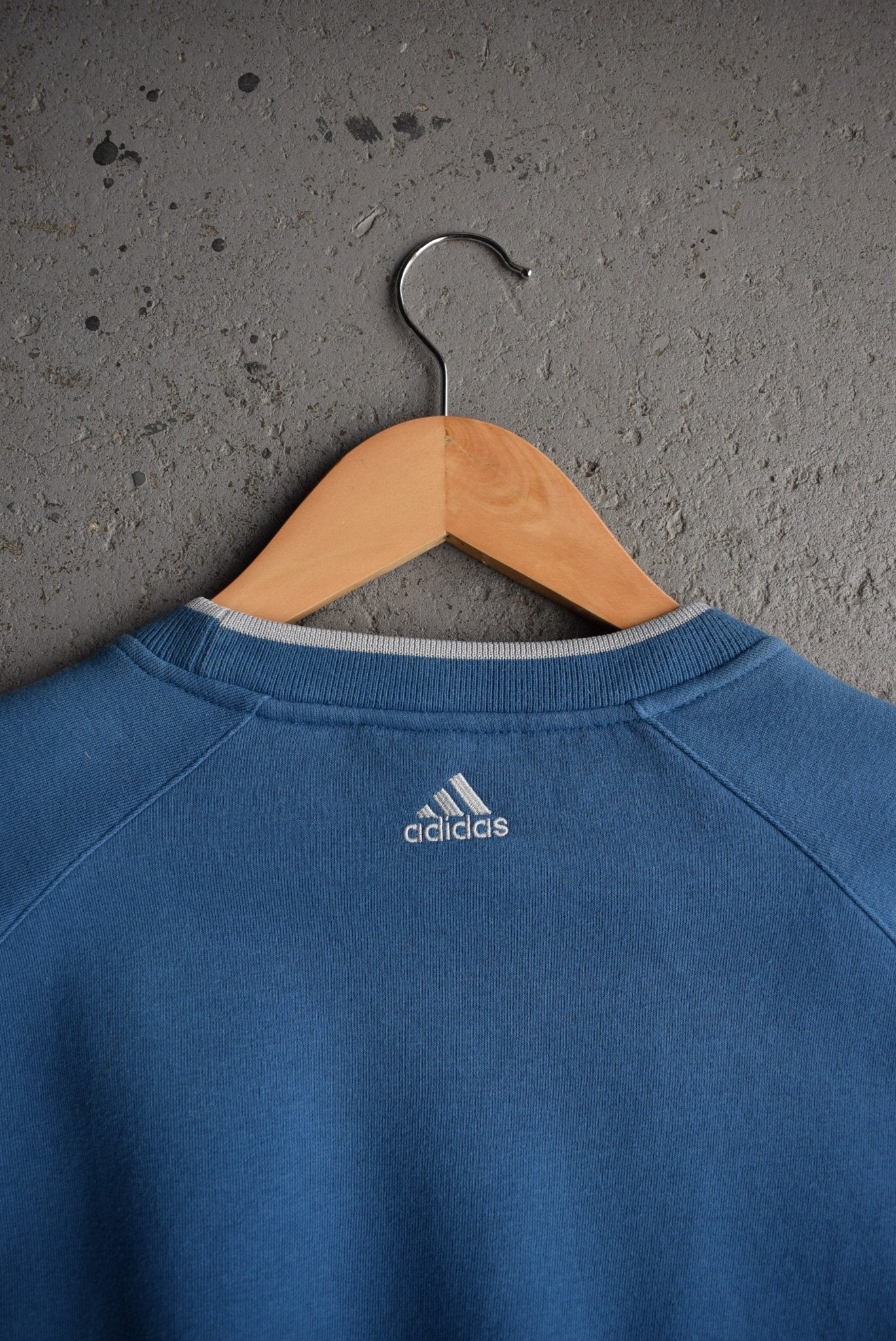 Vintage Adidas Classic Logo Embroidered Crewneck (XL) - Retrospective Store