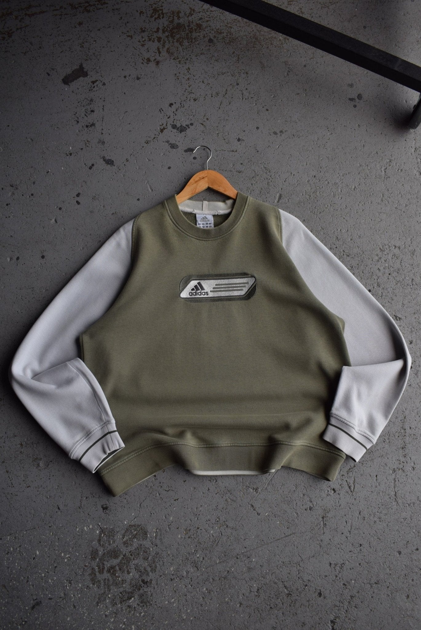 Vintage Adidas Spellout Embroidered Crewneck (L) - Retrospective Store