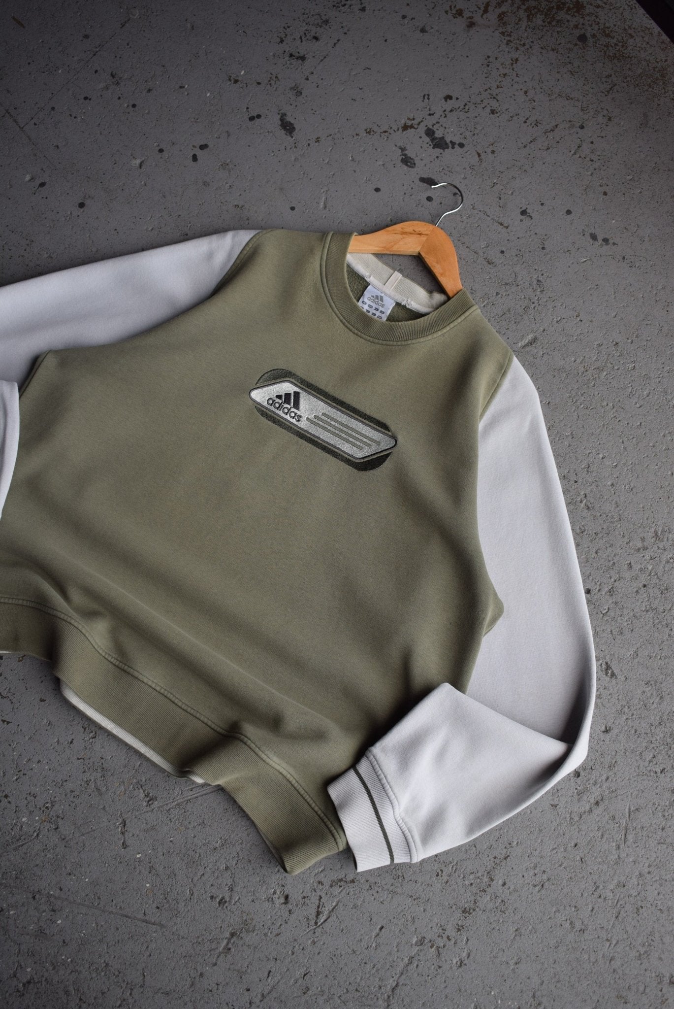 Vintage Adidas Spellout Embroidered Crewneck (L) - Retrospective Store