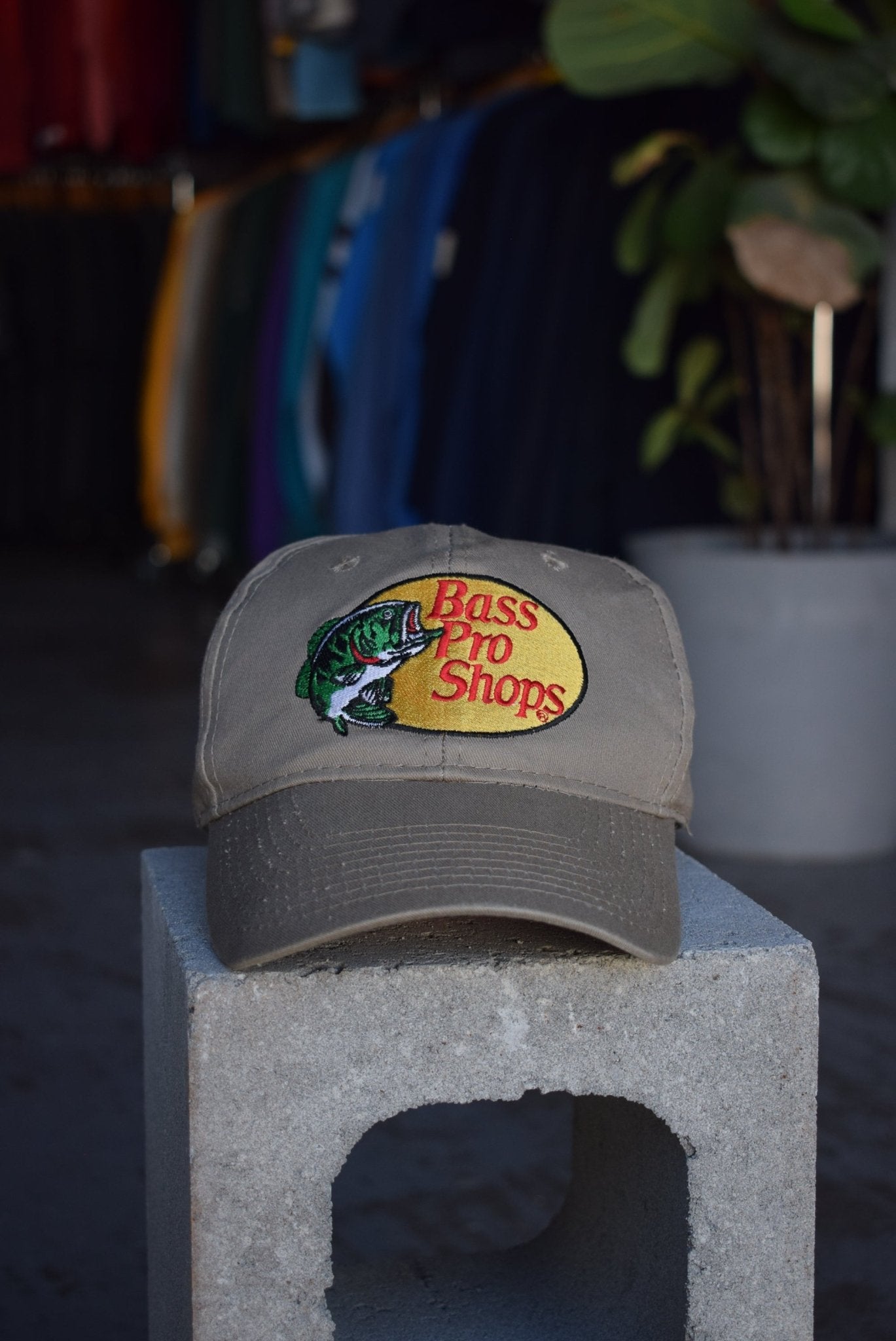 Vintage Bass Pro Shops Embroidered Hat - Retrospective Store