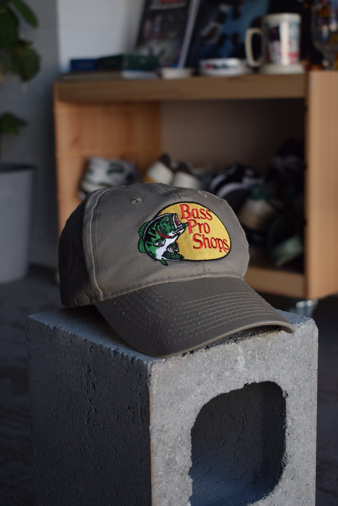 Vintage Bass Pro Shops Embroidered Hat - Retrospective Store