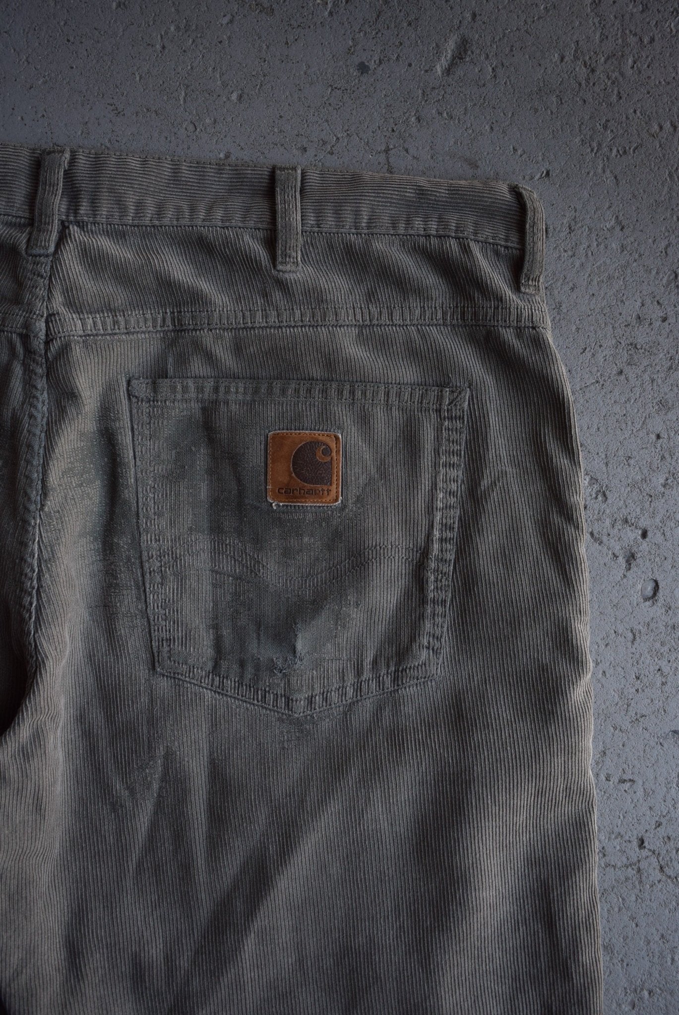 Vintage Carhartt Corduroy Pants (36) - Retrospective Store