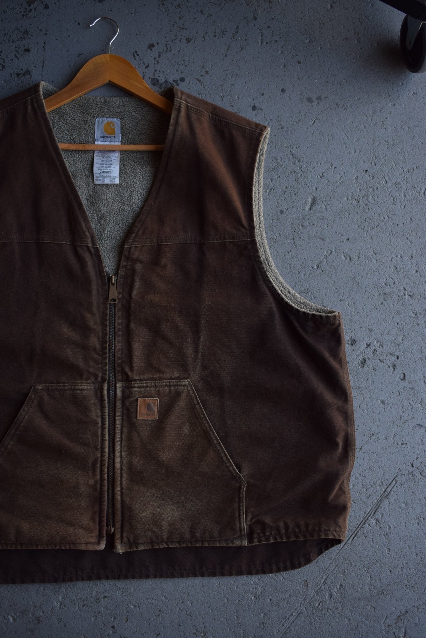Vintage Carhartt Sherpa - lined Workwear Vest (XXL) - Retrospective Store