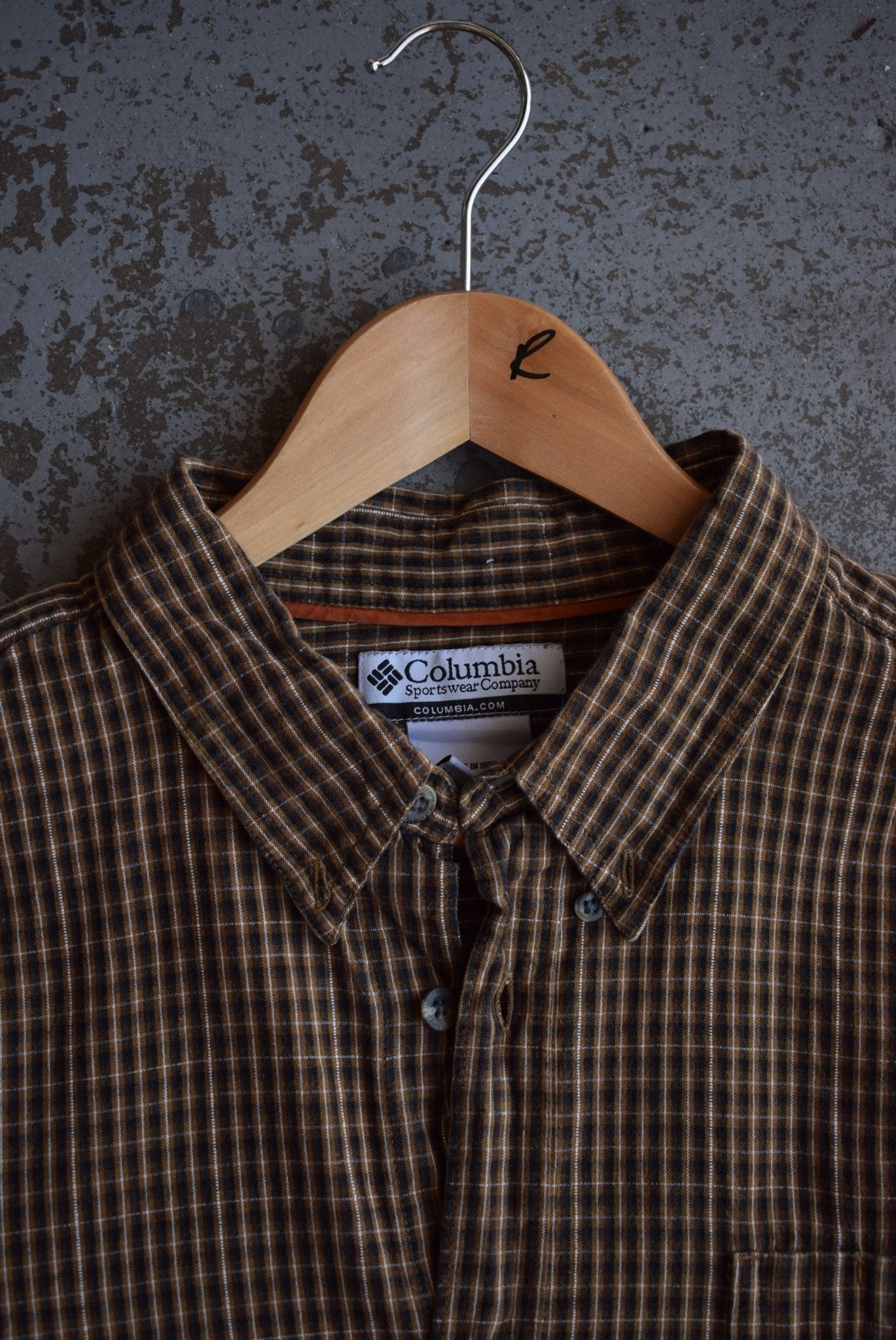 Vintage Columbia Cropped Button Up (XL) - Retrospective Store