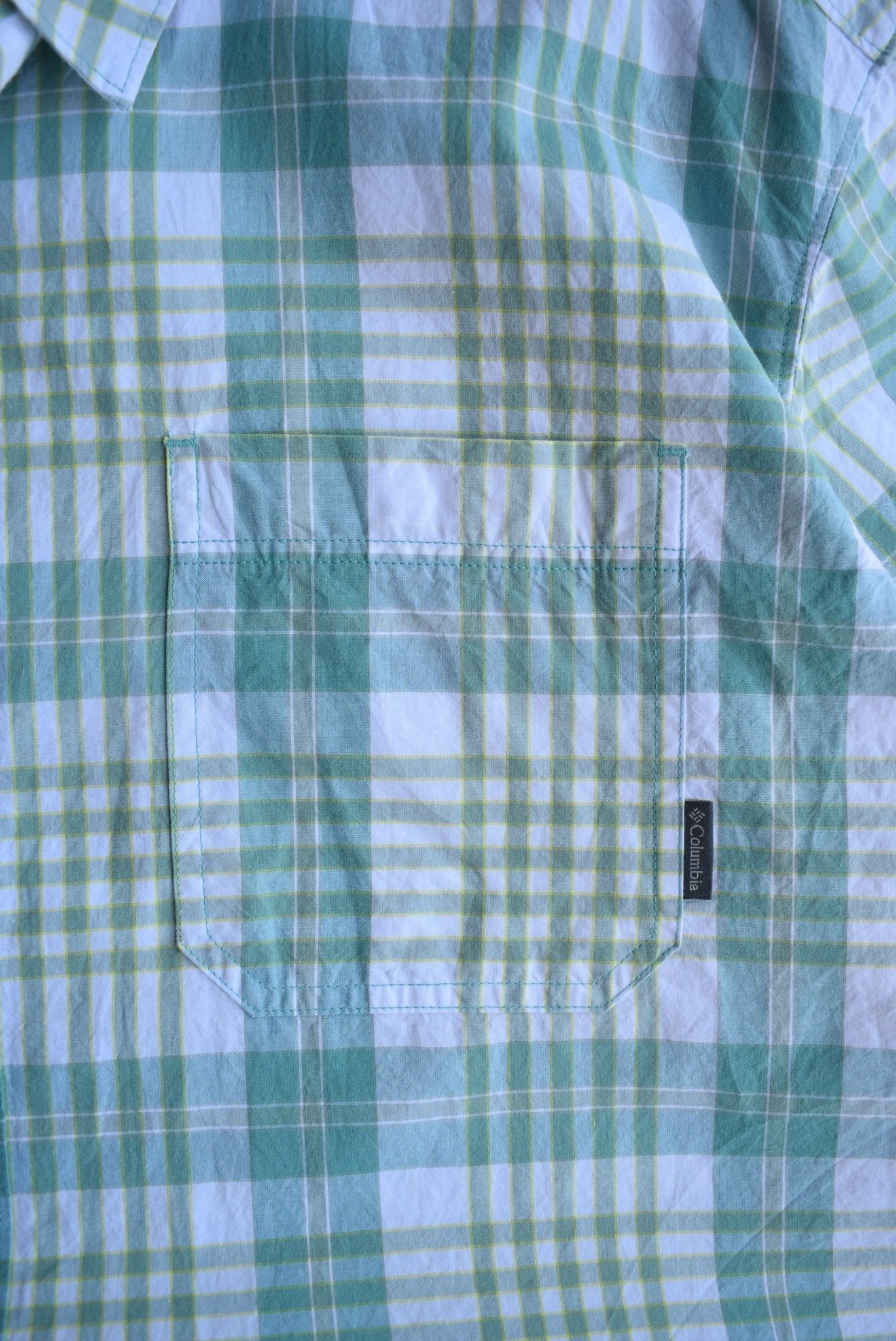 Vintage Columbia Cropped Button Up (XL/XXL) - Retrospective Store