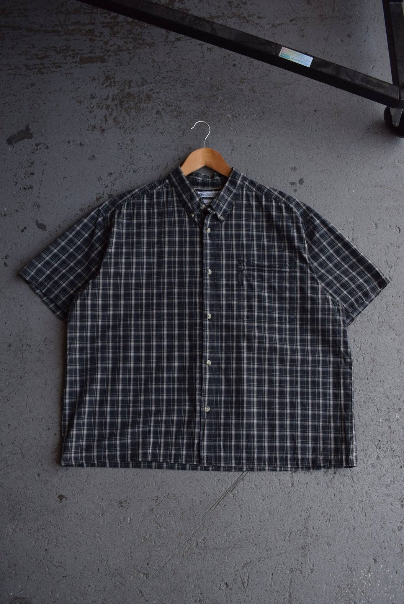 Vintage Columbia Cropped Button Up (XL/XXL) - Retrospective Store