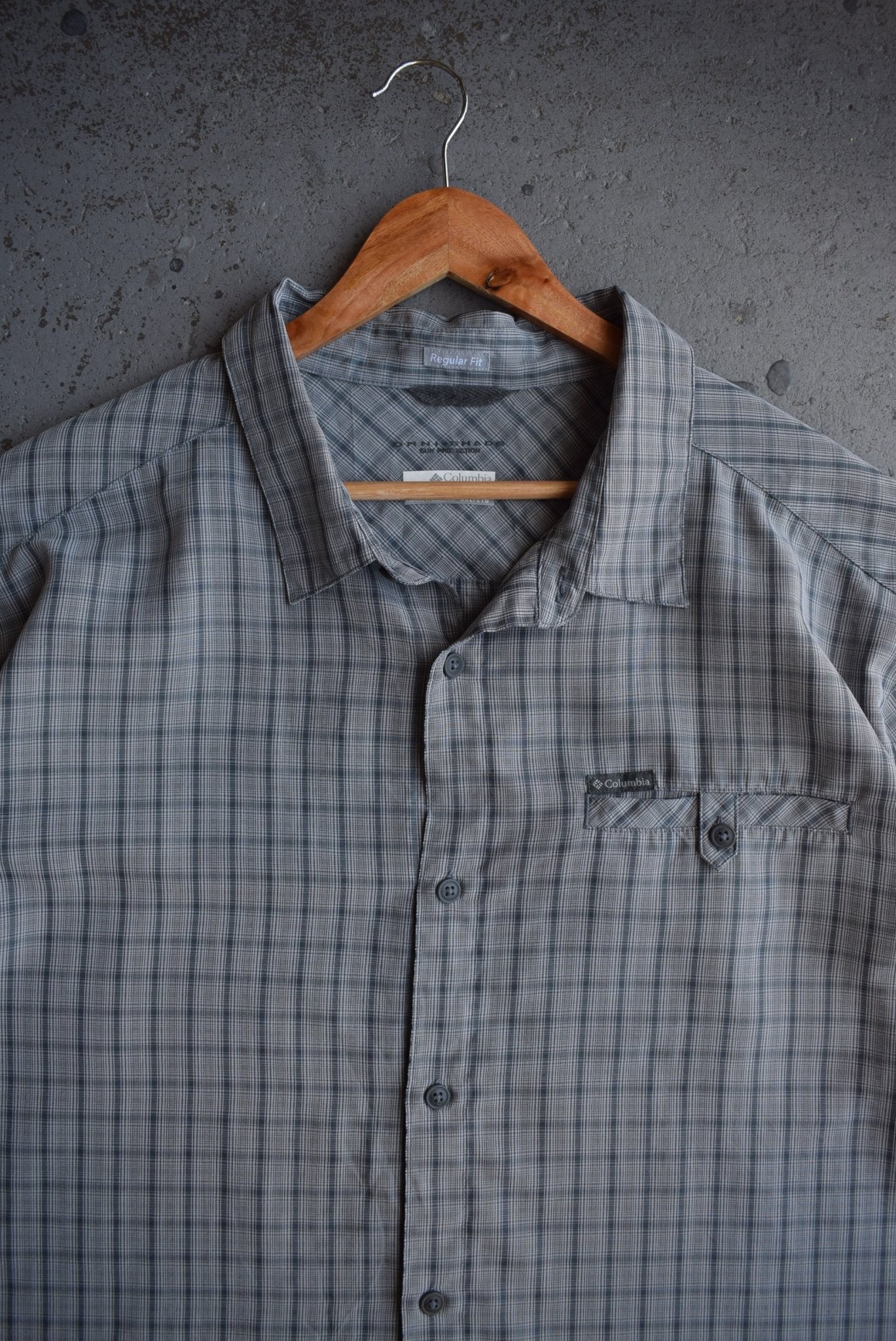 Vintage Columbia Cropped Button Up (XL/XXL) - Retrospective Store