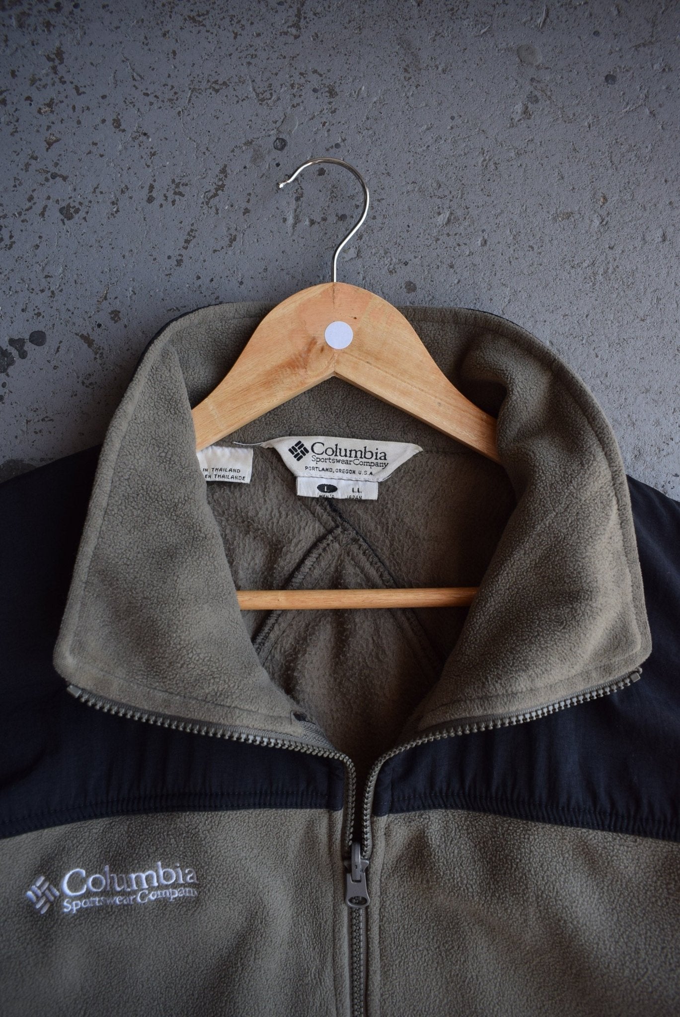 Vintage Columbia Sportswear Embroidered Fleece Jacket (L) - Retrospective Store