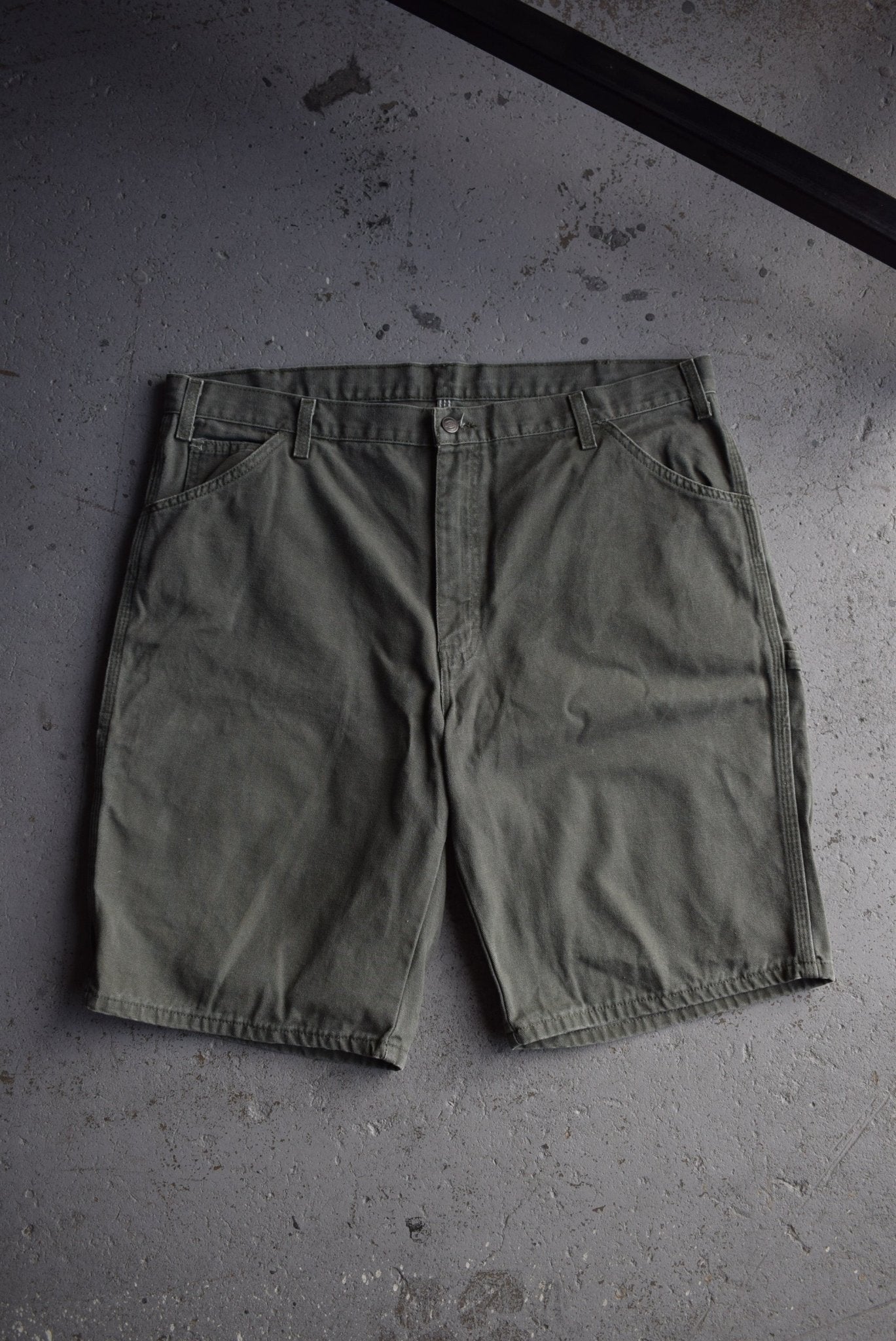 Vintage Dickies Carpenter Shorts (40) - Retrospective Store