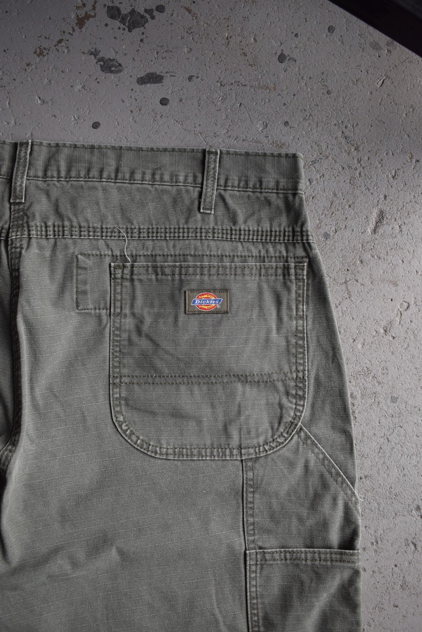 Vintage Dickies Carpenter Shorts (40) - Retrospective Store