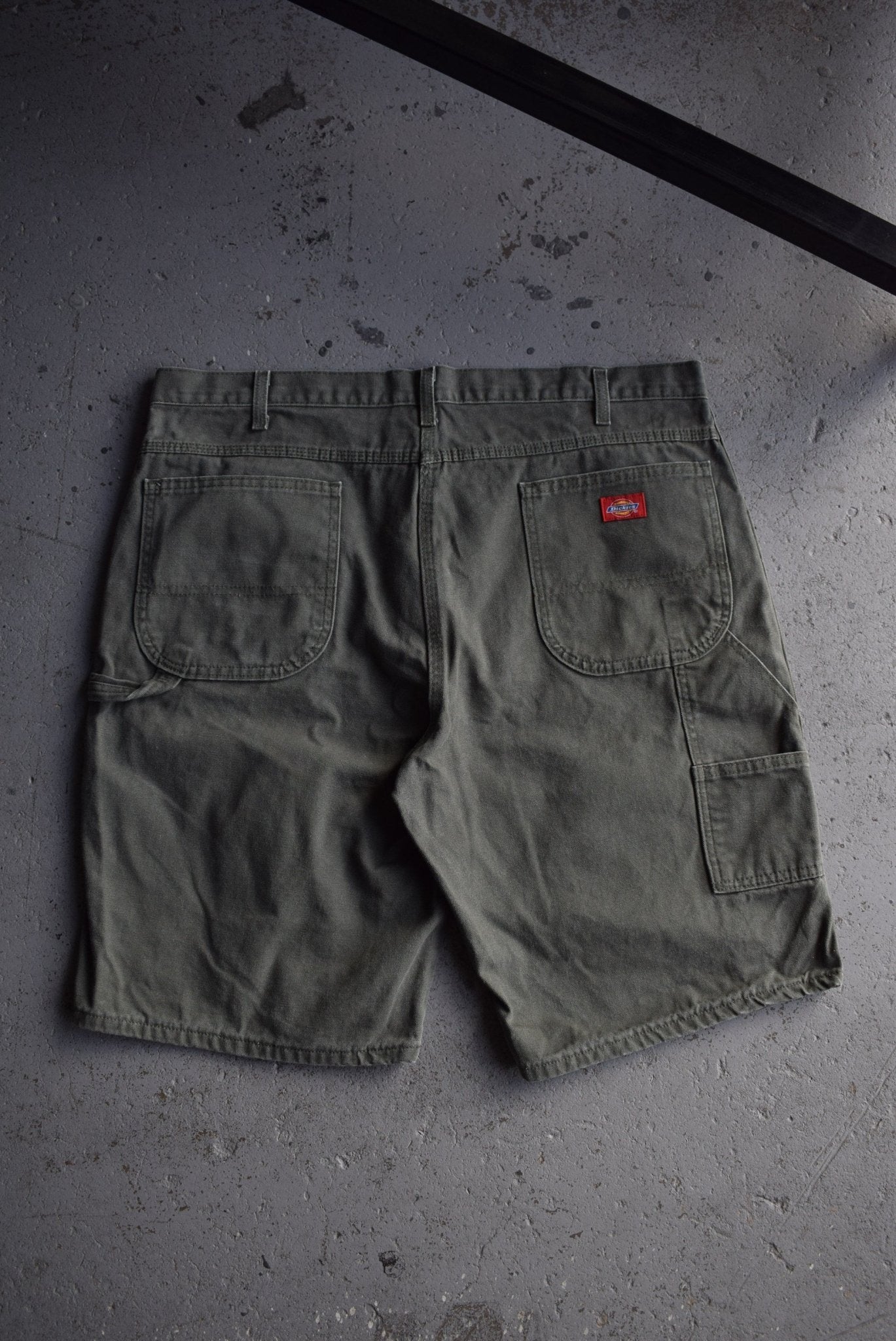 Vintage Dickies Carpenter Shorts (40) - Retrospective Store