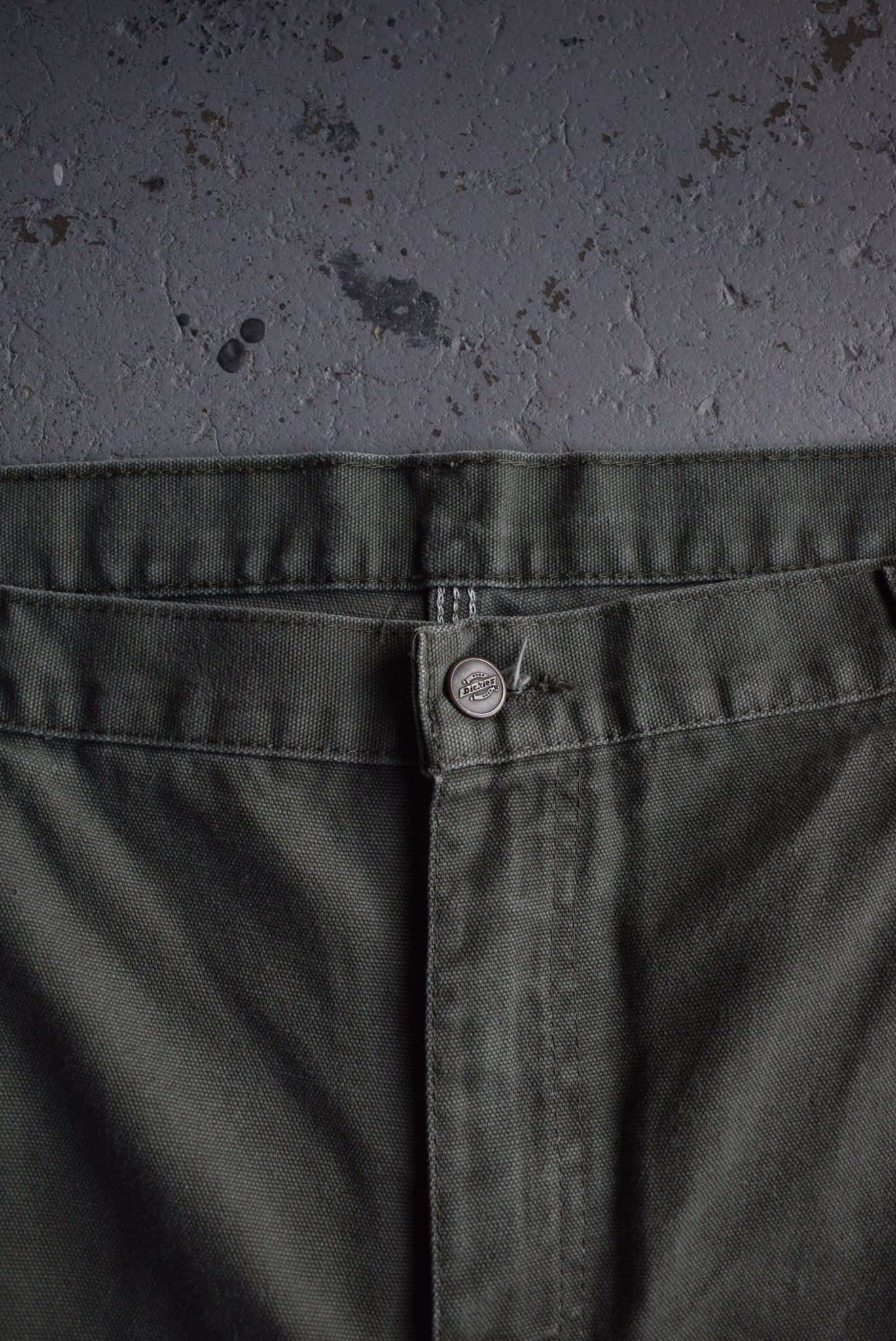 Vintage Dickies Carpenter Shorts (40) - Retrospective Store