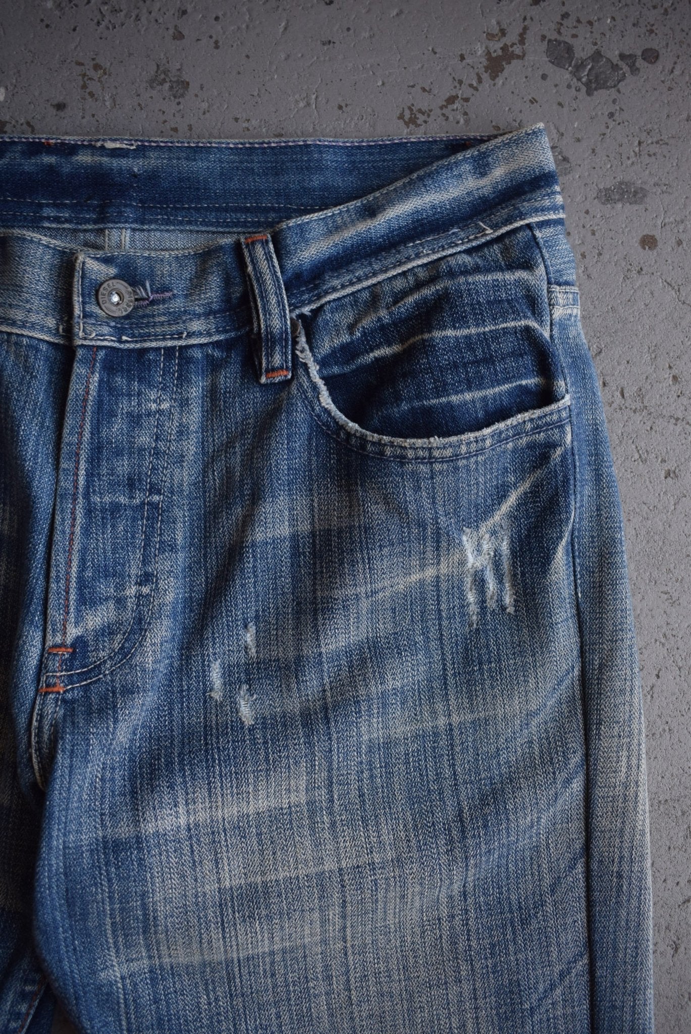 Vintage Diesel Denim Division Jeans (32) - Retrospective Store