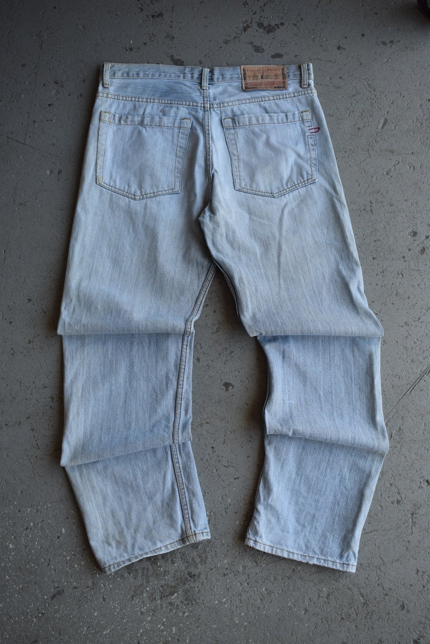 Vintage Diesel Denim Division Jeans (34) - Retrospective Store