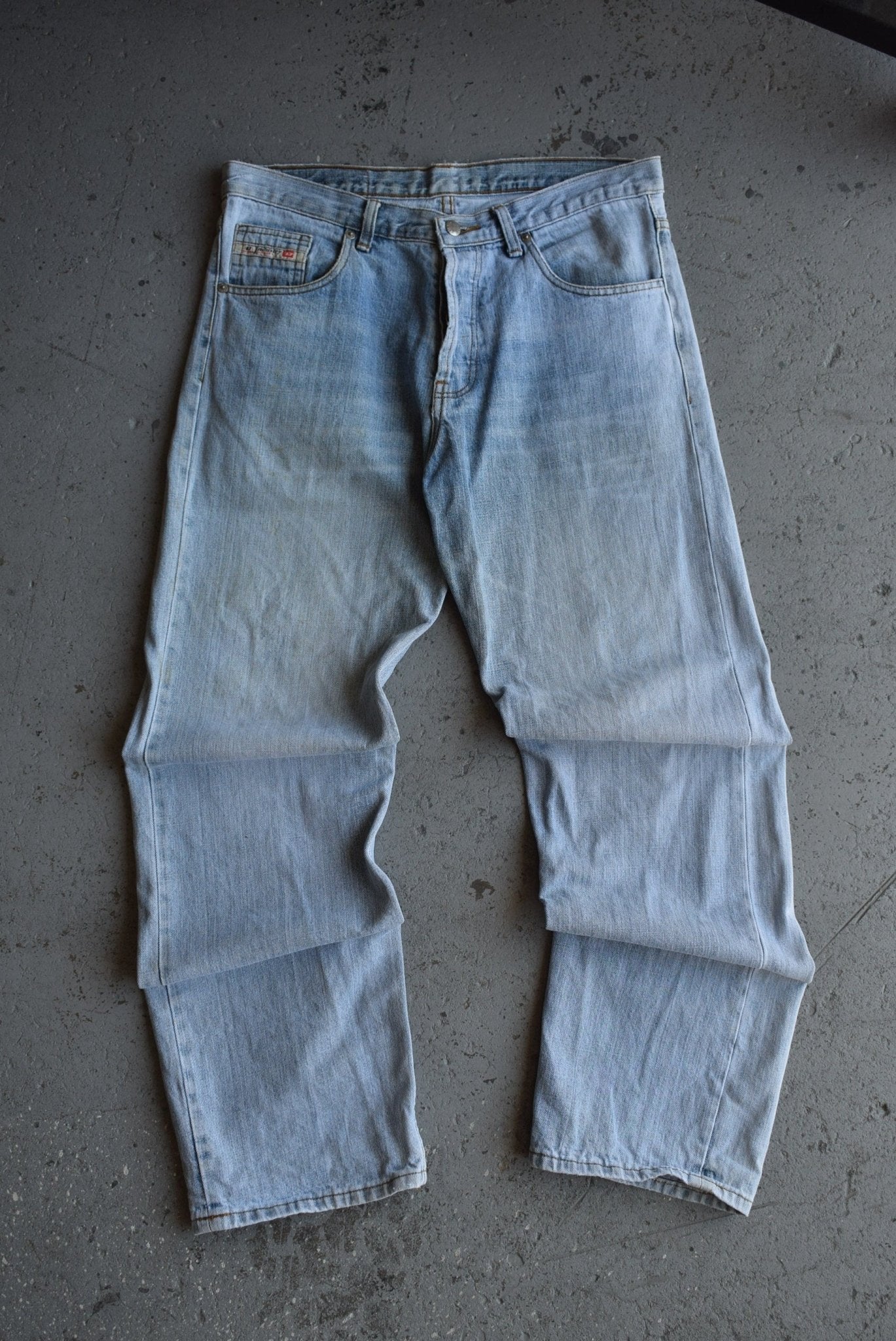 Vintage Diesel Denim Division Jeans (34) - Retrospective Store