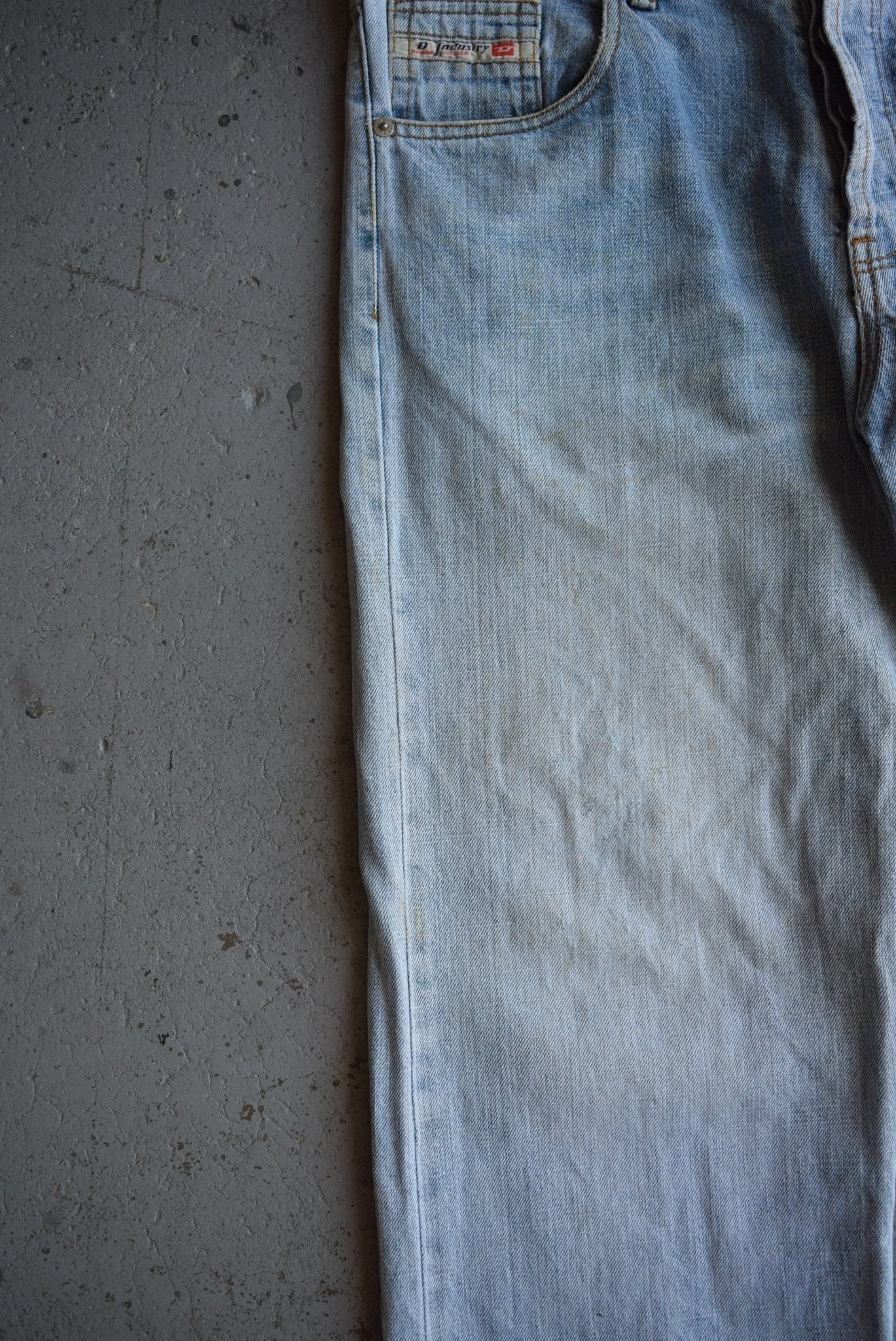 Vintage Diesel Denim Division Jeans (34) - Retrospective Store