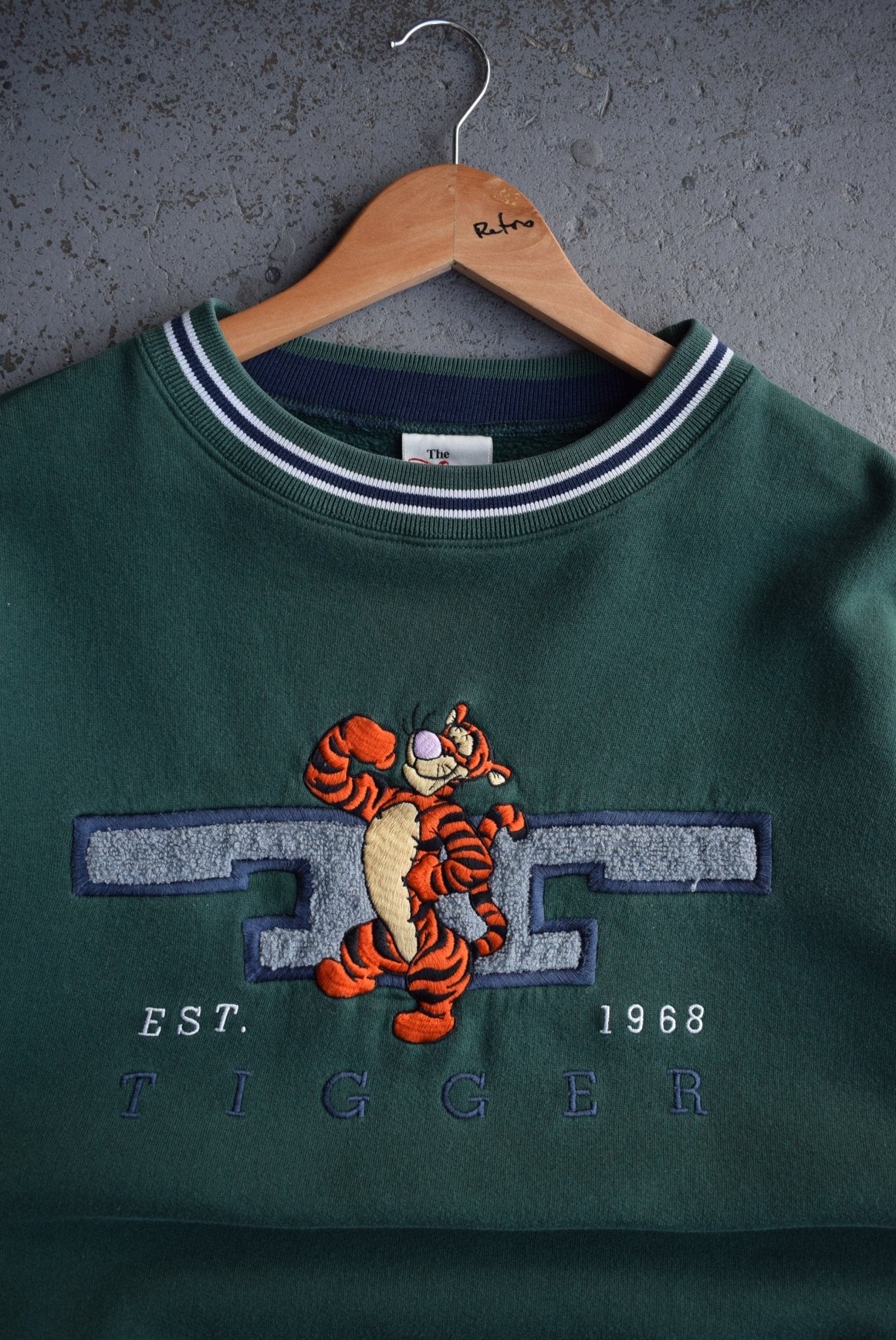 Vintage Disney Tigger Embroidered Crewneck (M) - Retrospective Store
