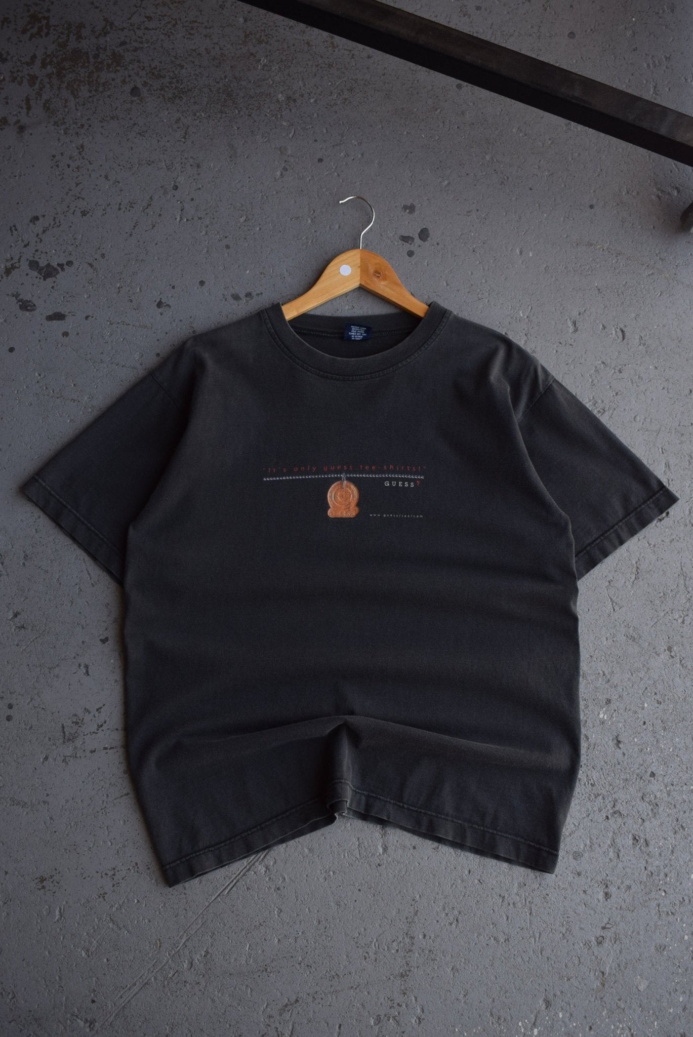 Vintage Guess Jeans Spellout Tee (M) - Retrospective Store