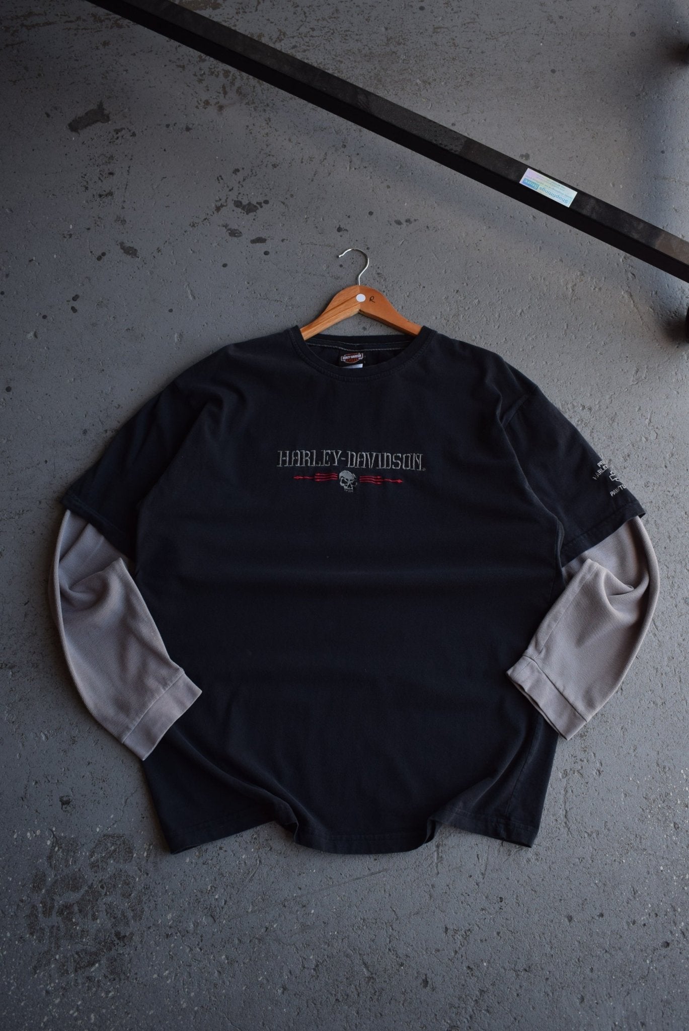 Vintage Harley Davidson Embroidered Long Sleeve Tee (XL) - Retrospective Store