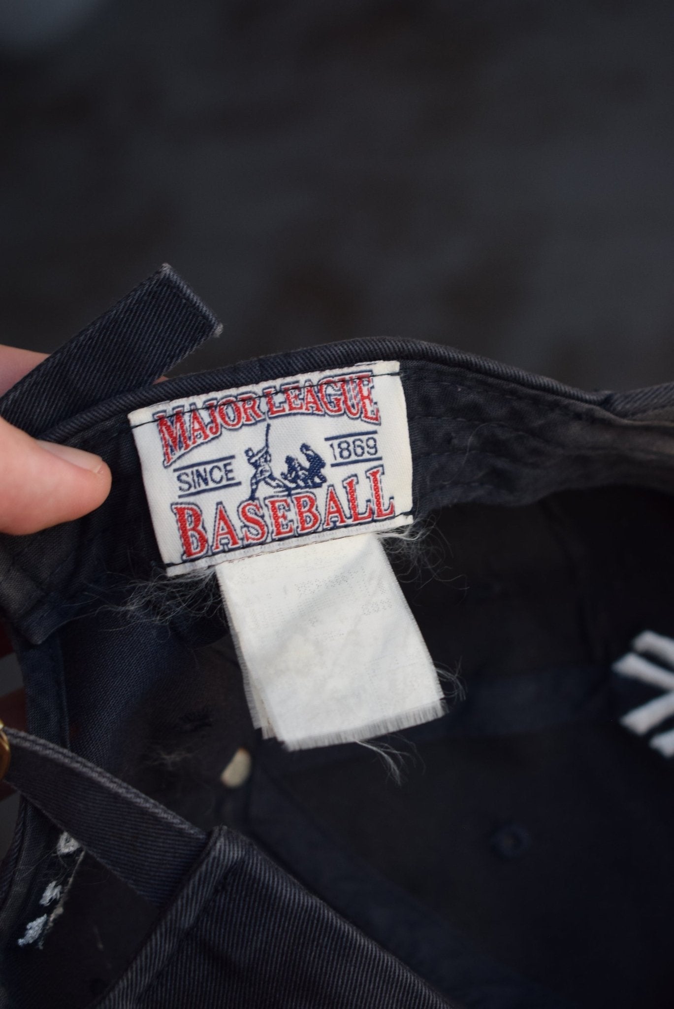 Vintage MLB New York Yankees Embroidered Hat - Retrospective Store