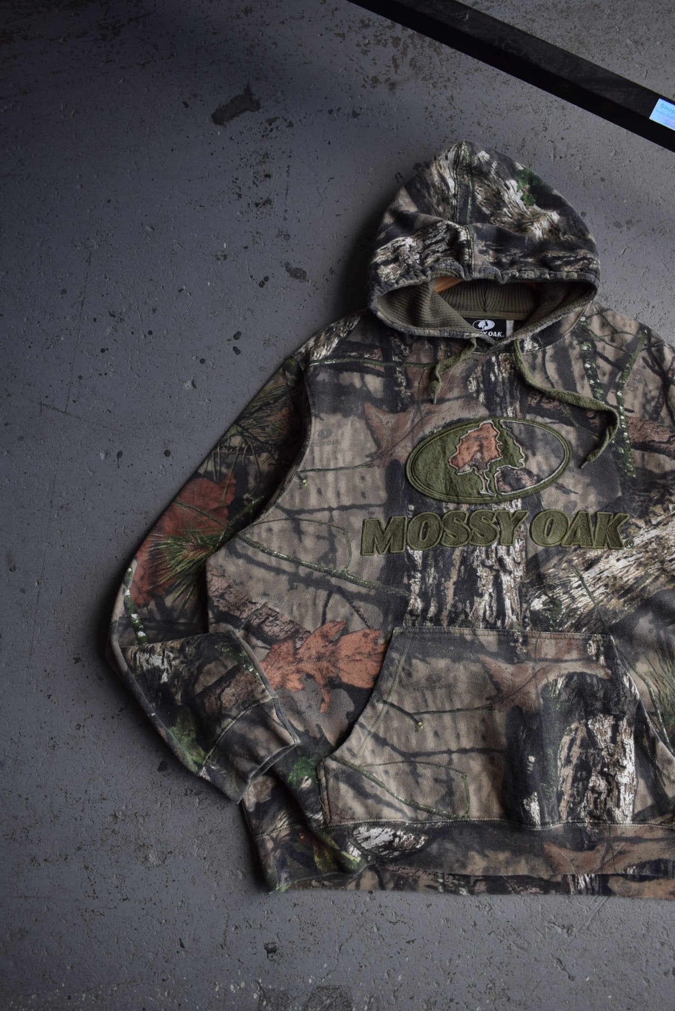 Vintage Mossy Oak Real Tree Embroidered Hoodie (XL) - Retrospective Store