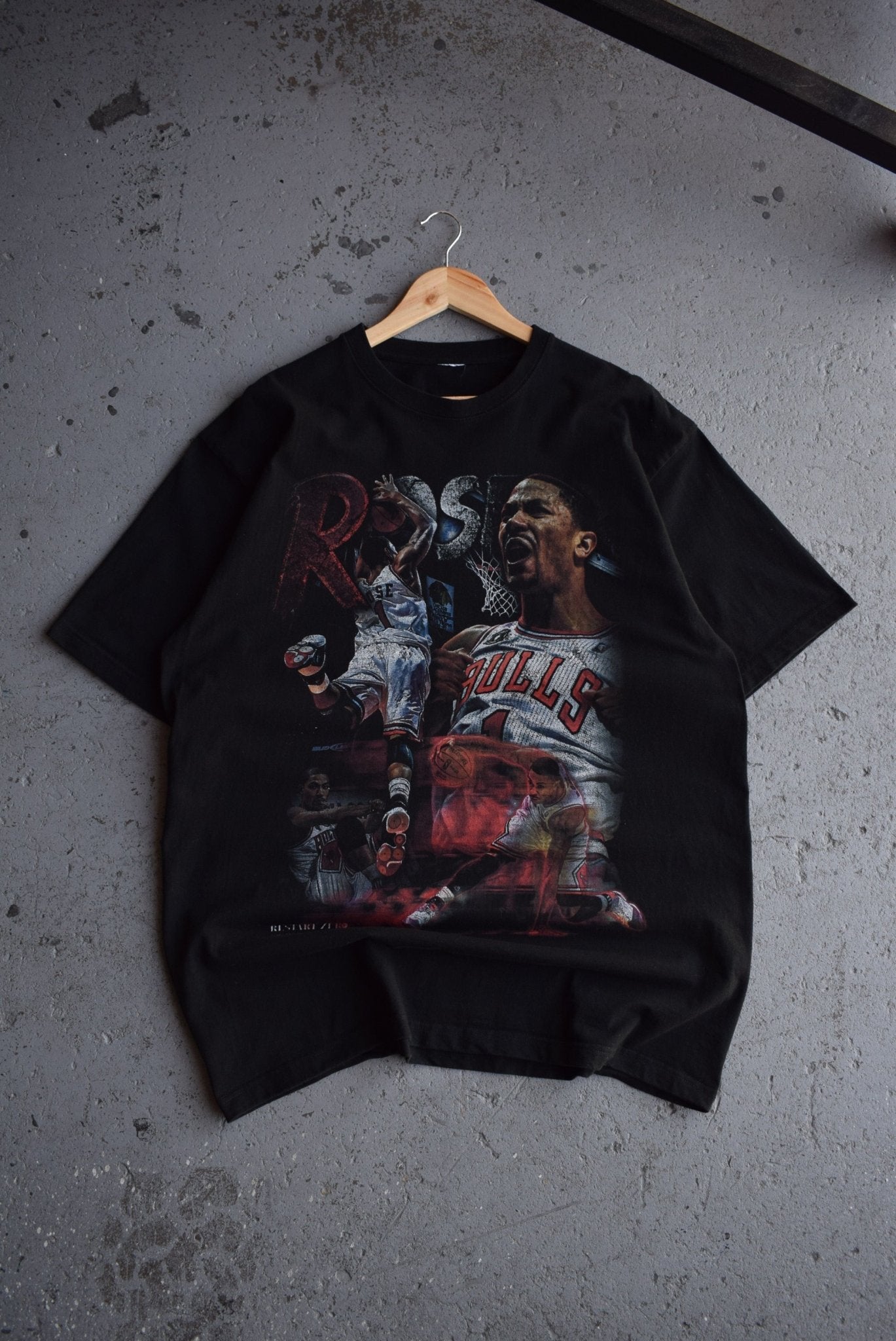 Vintage NBA Derrick Rose Tee (XL) - Retrospective Store