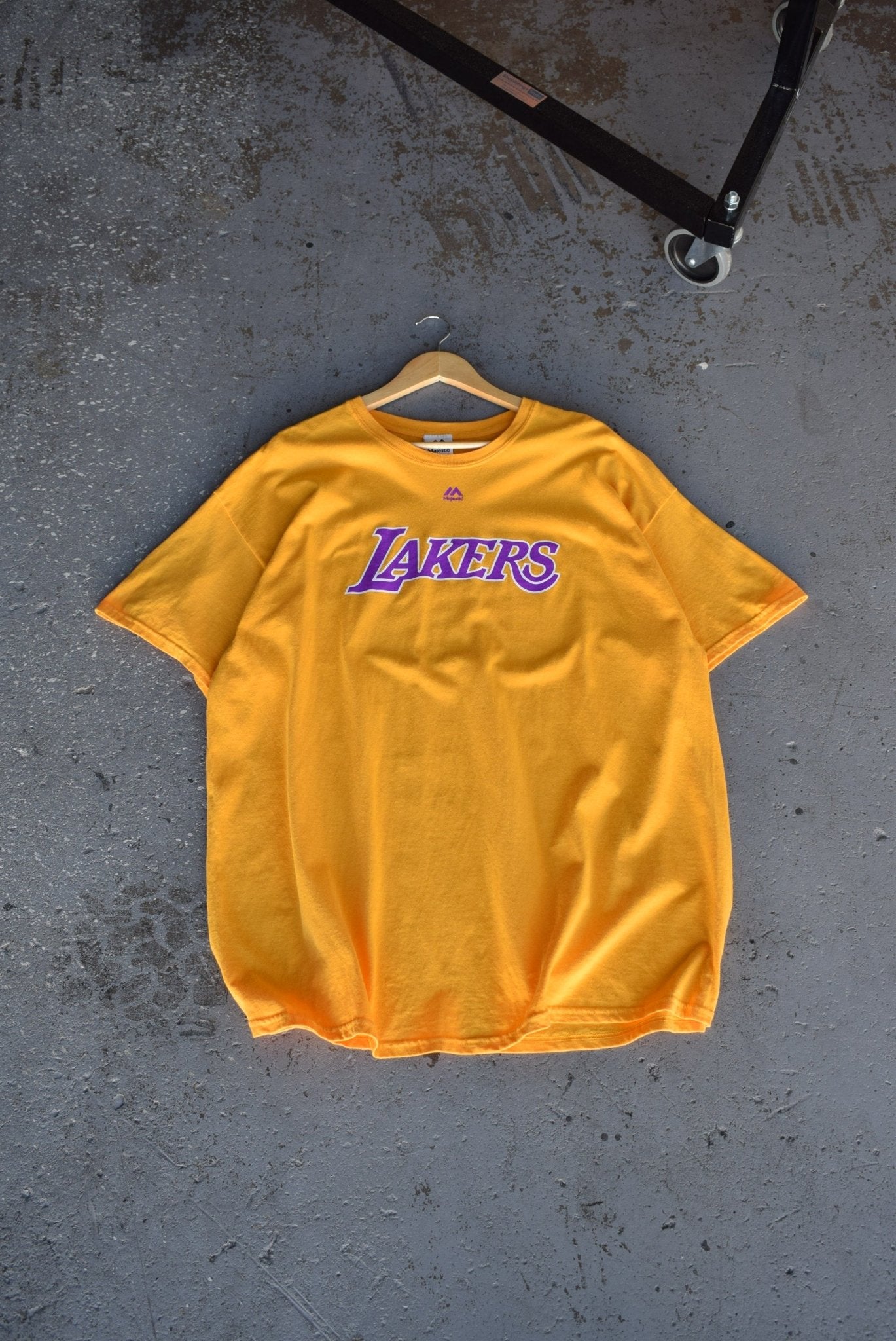 Vintage NBA Los Angeles Lakers Tee (XXL) - Retrospective Store