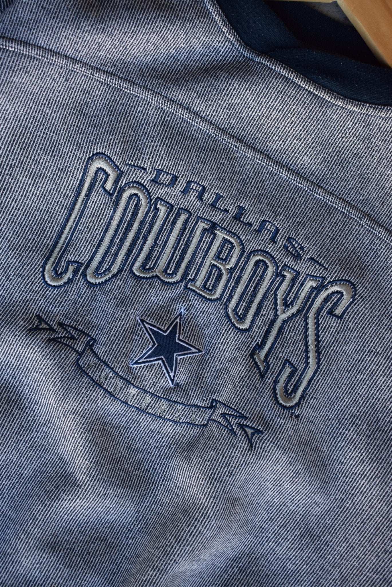 Vintage NFL Dallas Cowboys Embroidered Crewneck (XL) - Retrospective Store