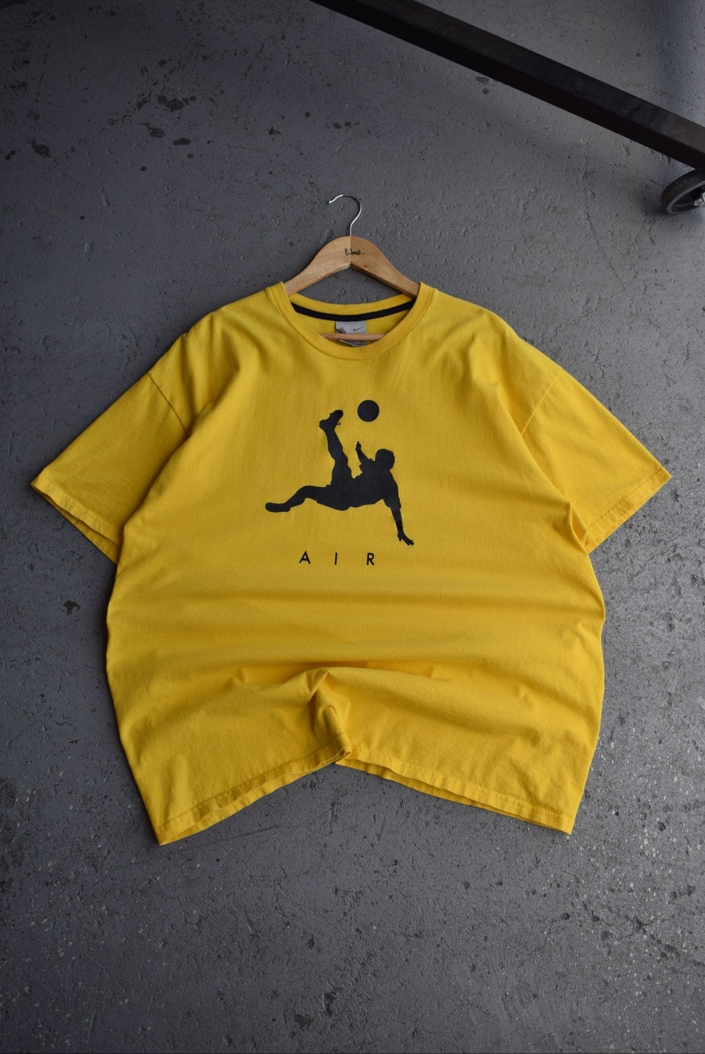 Vintage Nike Air Soccer Tee (XXL) - Retrospective Store