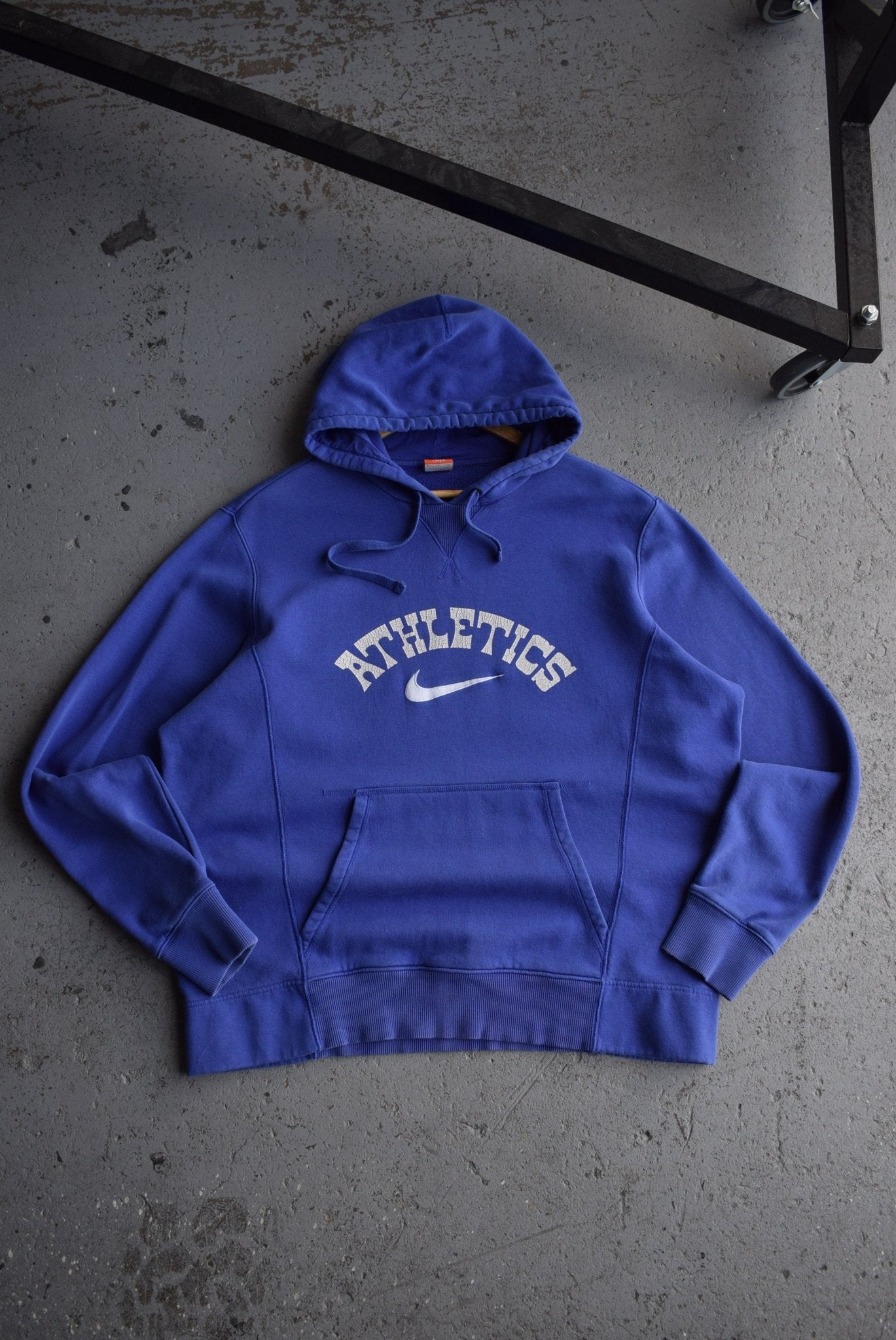 Vintage Nike Athletics Embroidered Hoodie (XL) - Retrospective Store