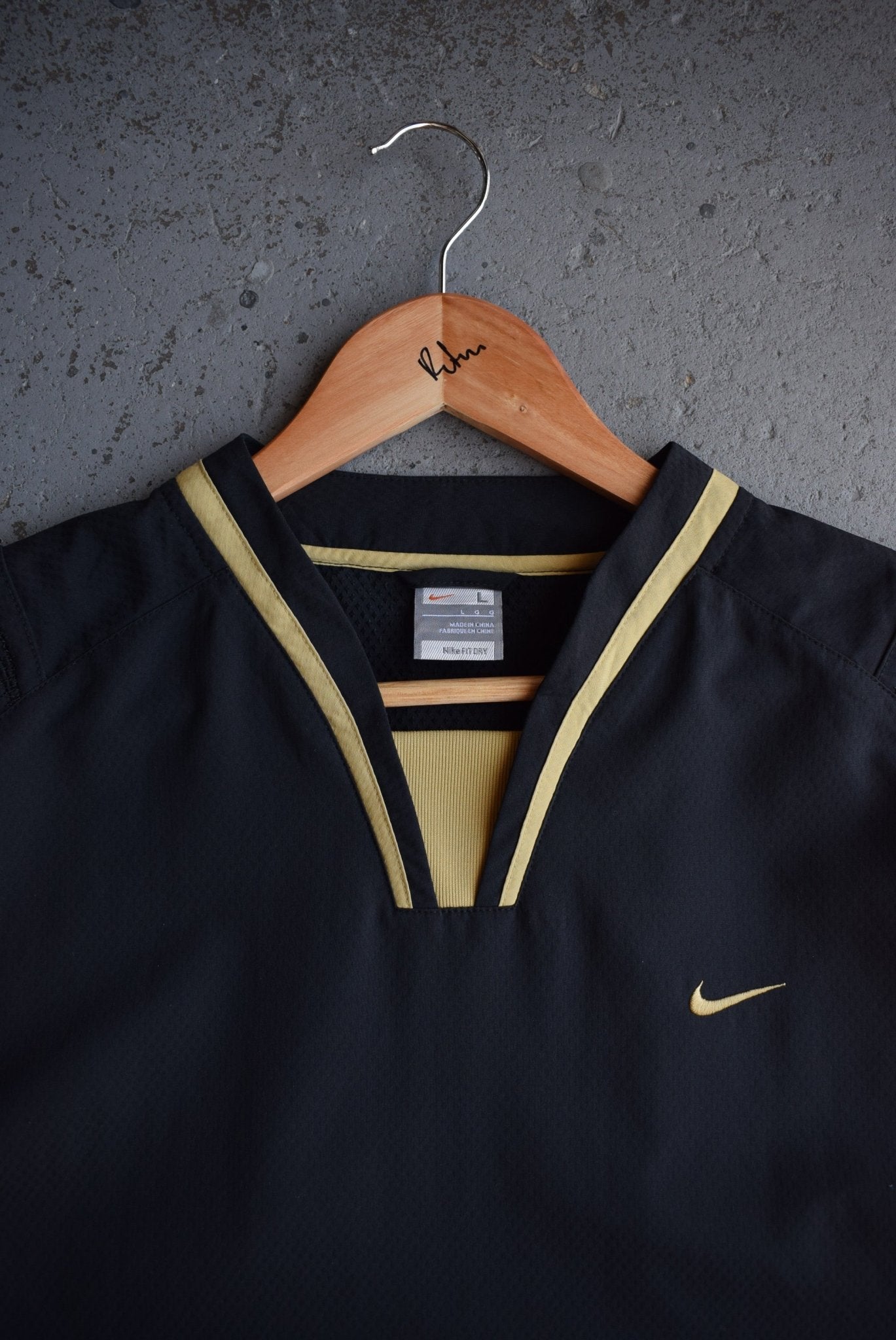 Vintage Nike Basketball Classic Logo Embroidered Pullover Jacket (L) - Retrospective Store