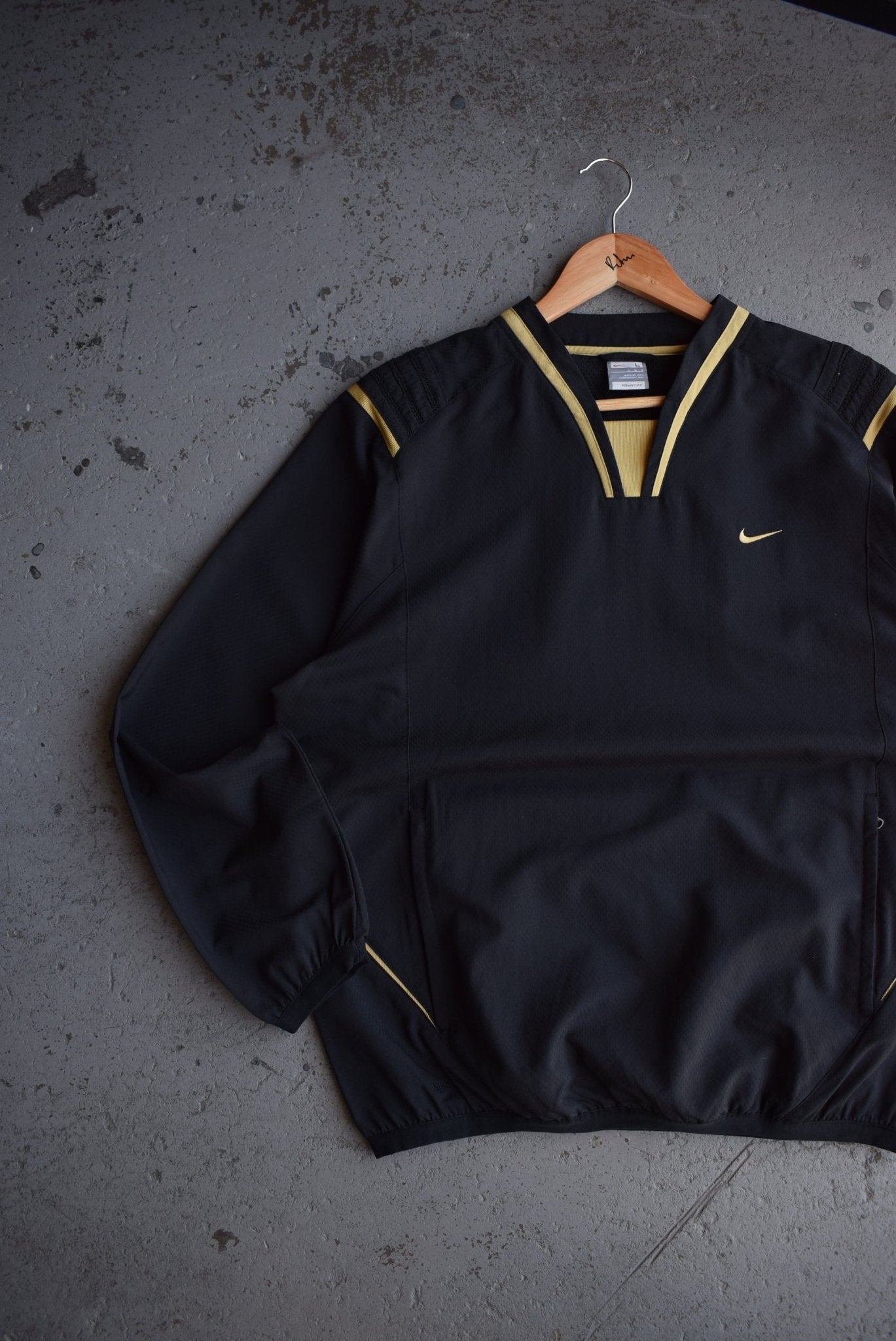 Vintage Nike Basketball Classic Logo Embroidered Pullover Jacket (L) - Retrospective Store