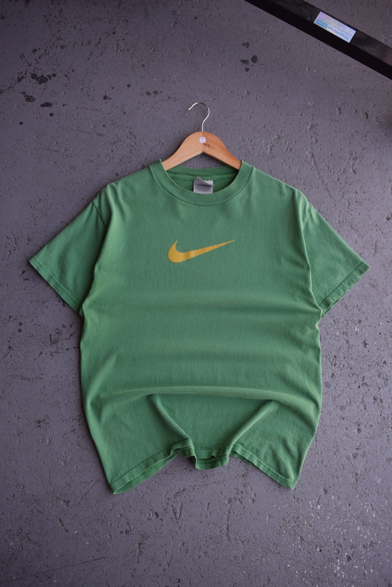 Vintage Nike Big Swoosh Tee (M) - Retrospective Store