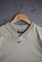 Vintage Nike Centre Swoosh Embroidered Tee (L) - Retrospective Store